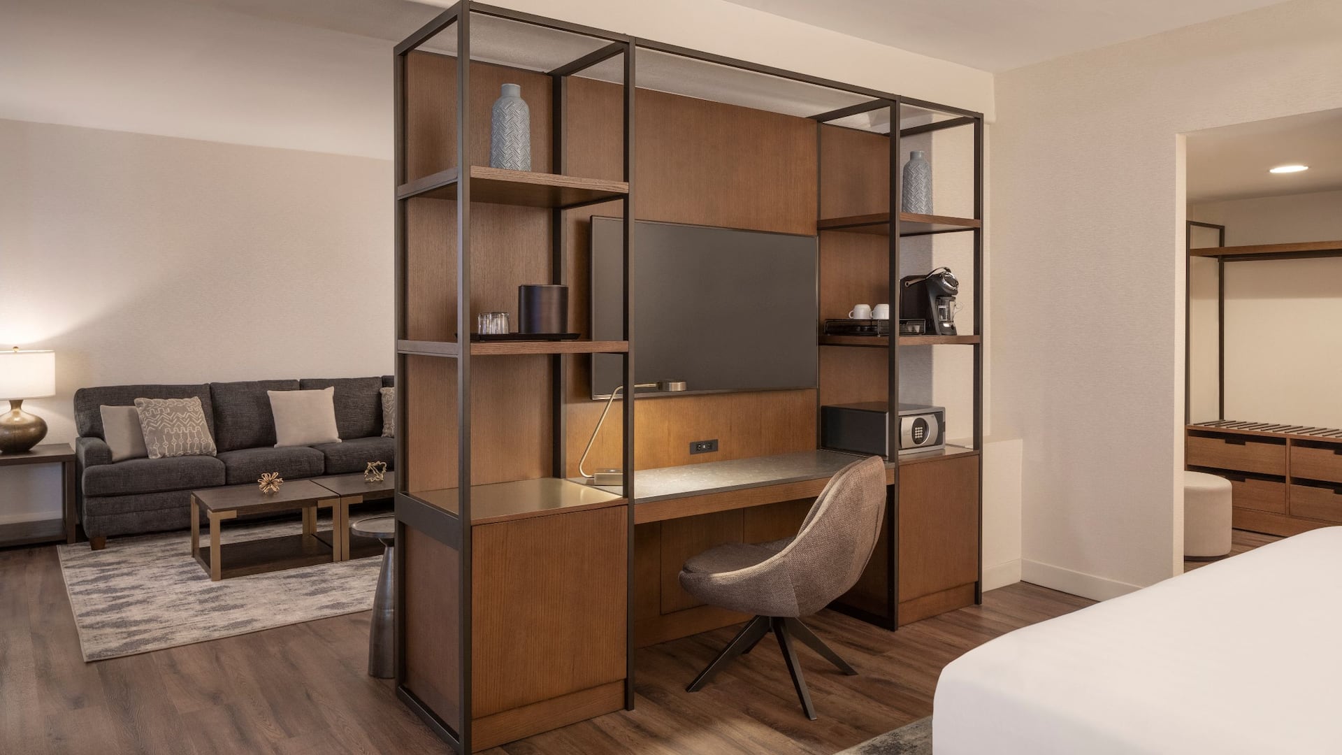 Hyatt Regency Phoenix Suite Desk Area