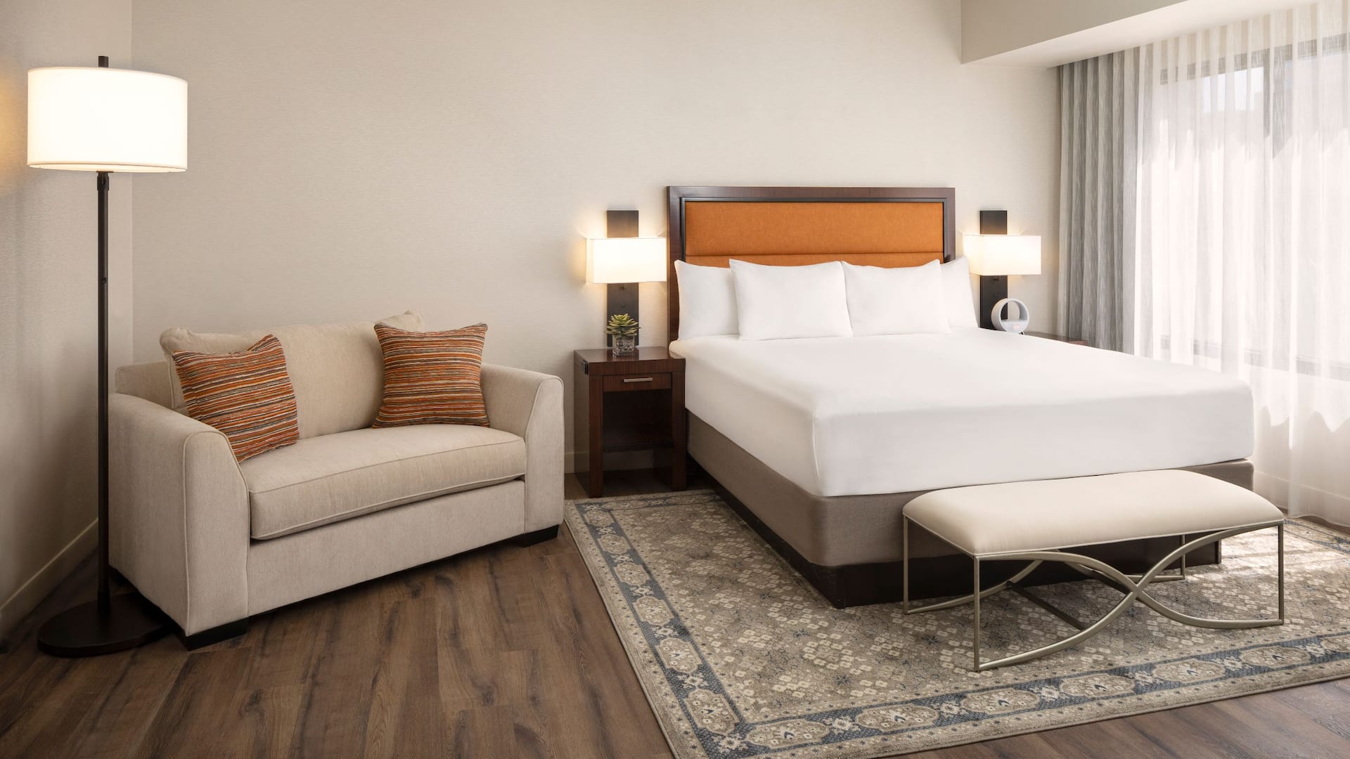 Hyatt Regency Phoenix Parlor Suite Bedroom