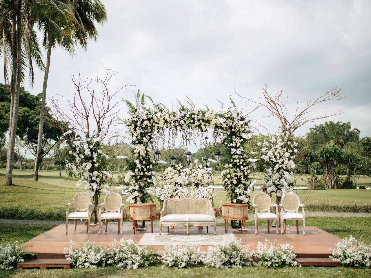Hyatt Regency Yogyakarta (Indonesia) Hotel Wedding Venues Setup in Merapi Garden
