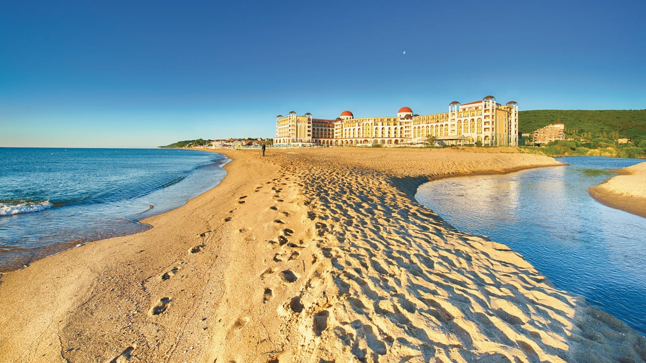 ALHEB beach