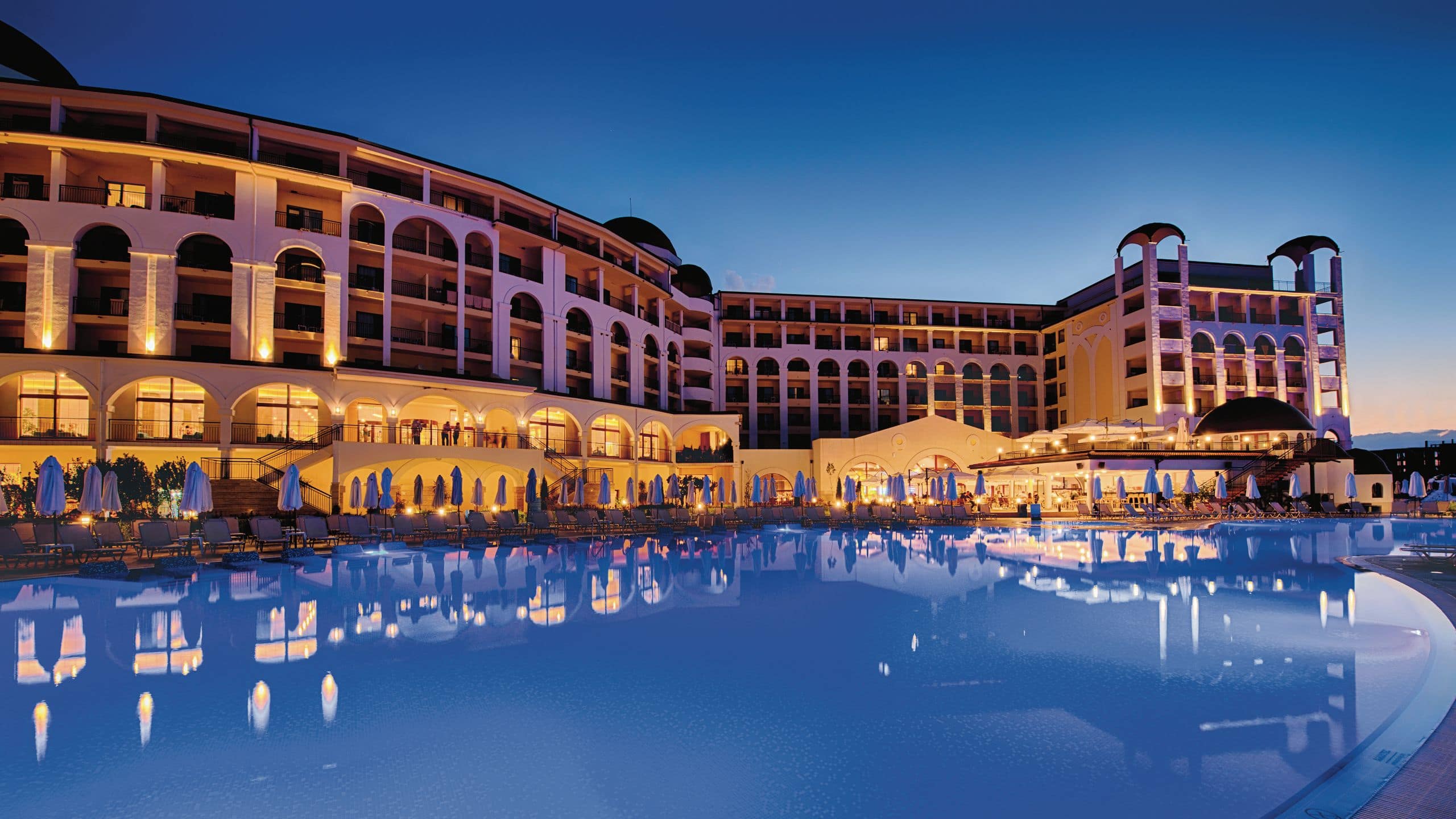 Alua Helios Bay