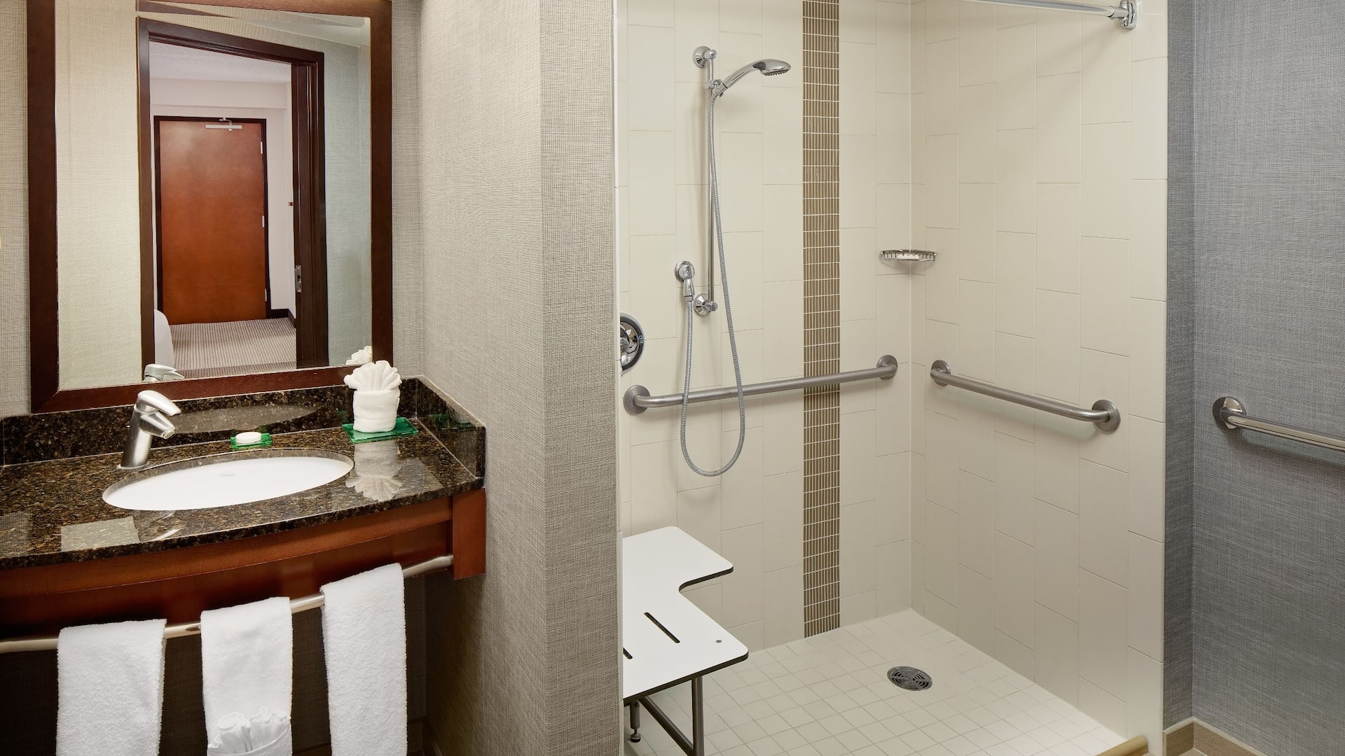 Hyatt Place Princeton ADA Shower