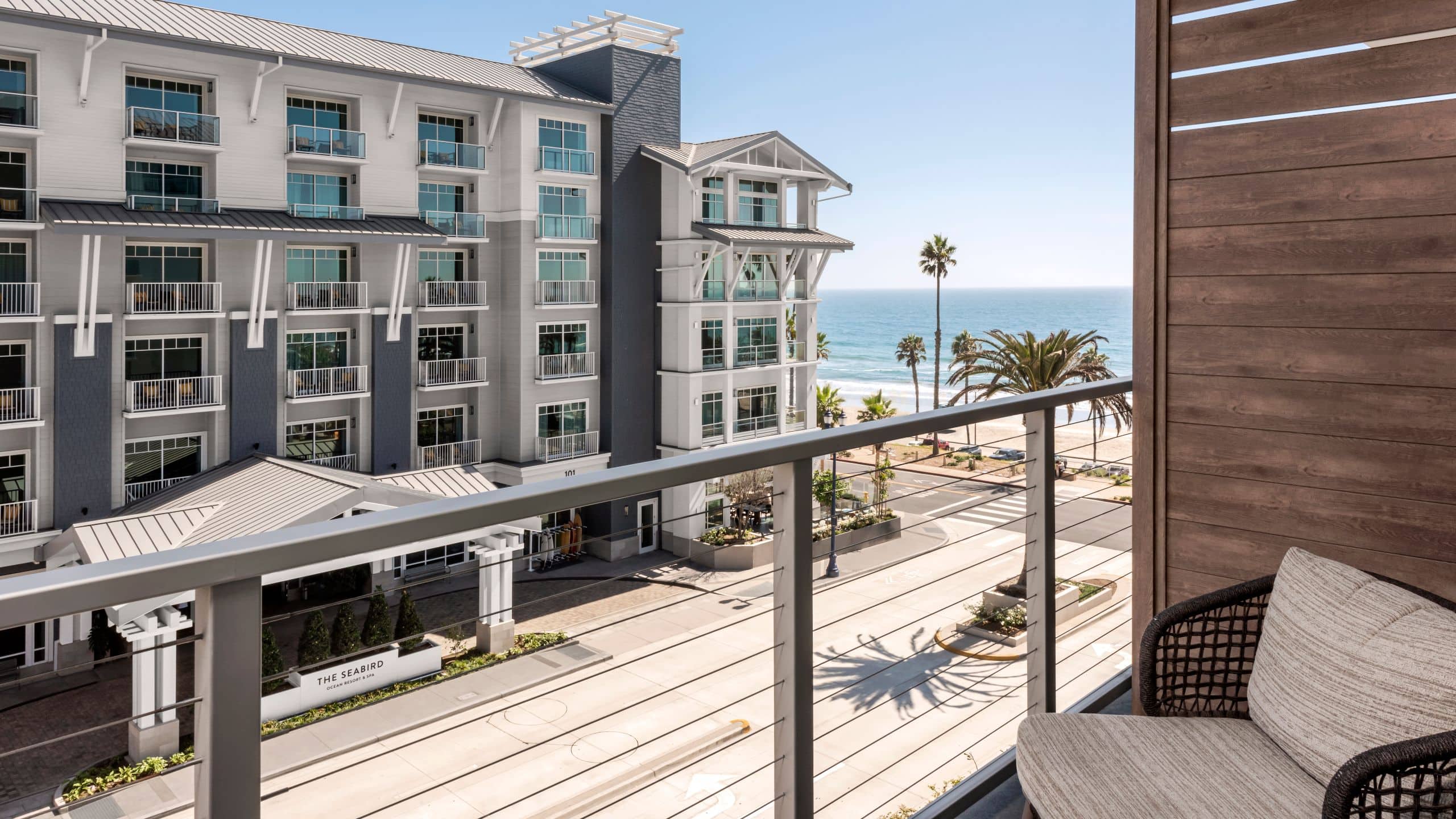 1 von 3 Mission Pacific Hotel Partial Ocean View