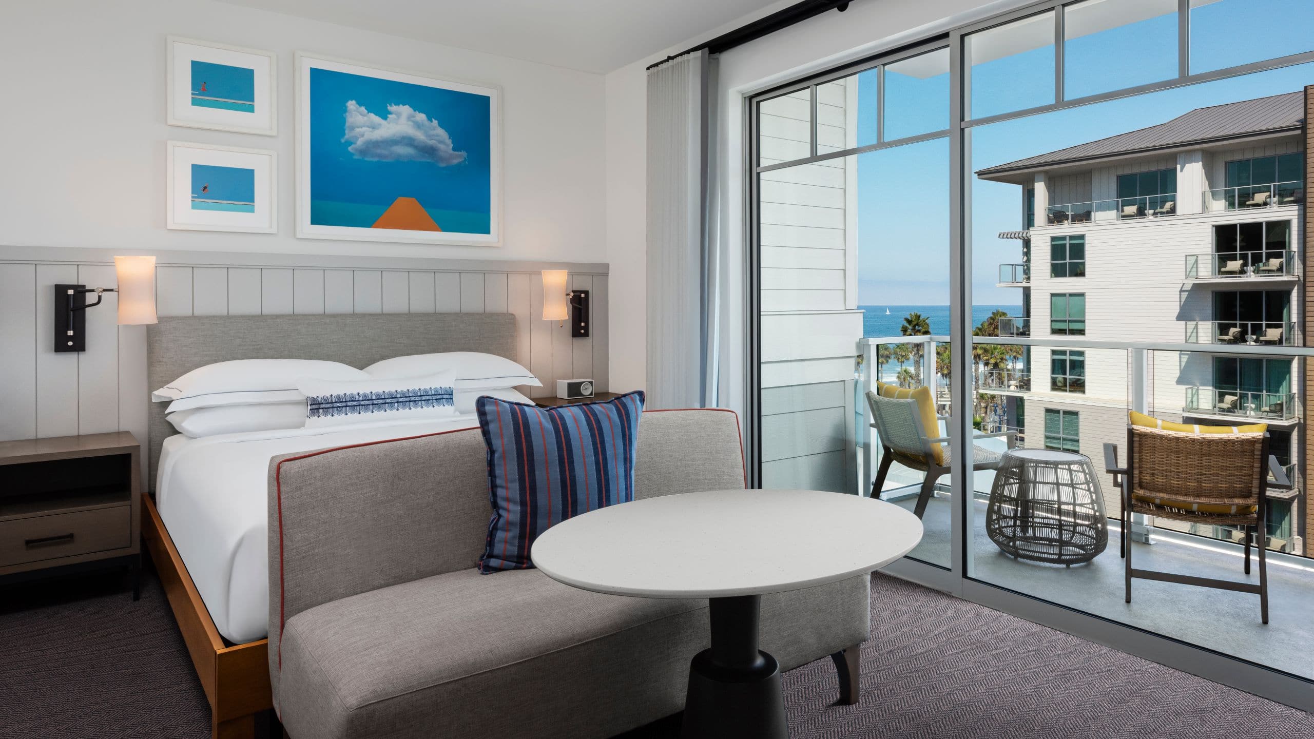 1/3 The Seabird Resort Ocean View