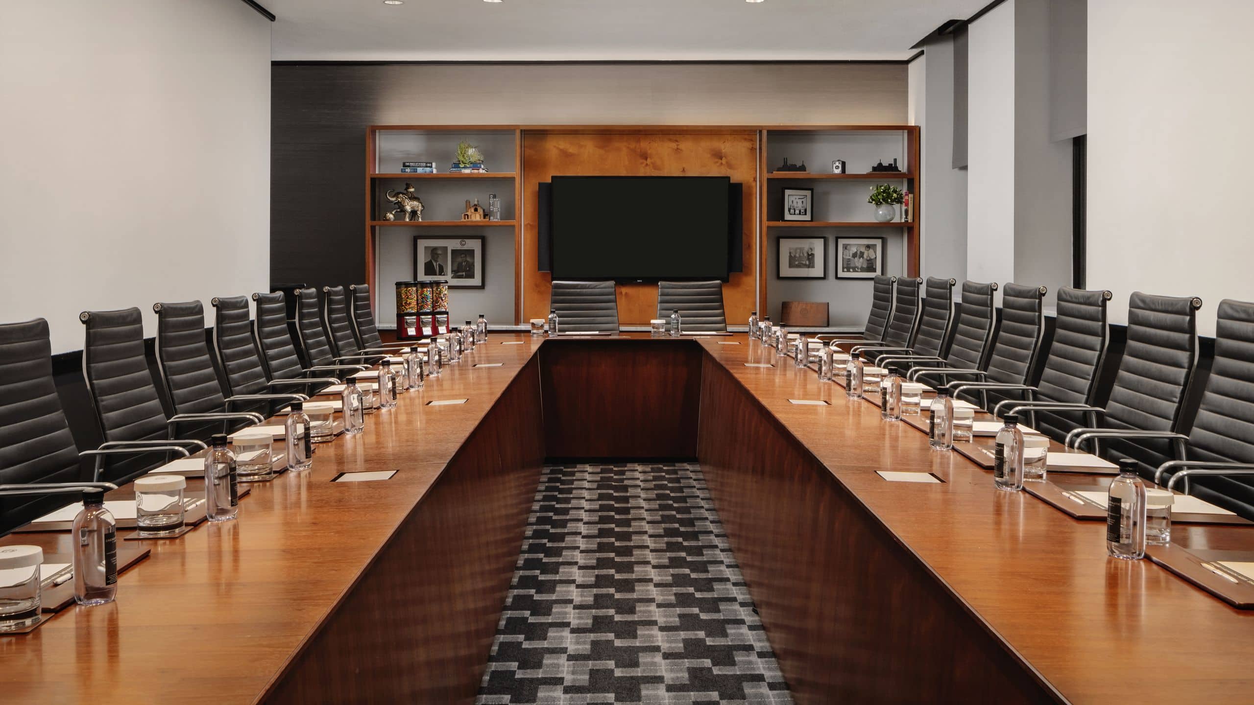Chicago Athletic Association Evers Boardroom