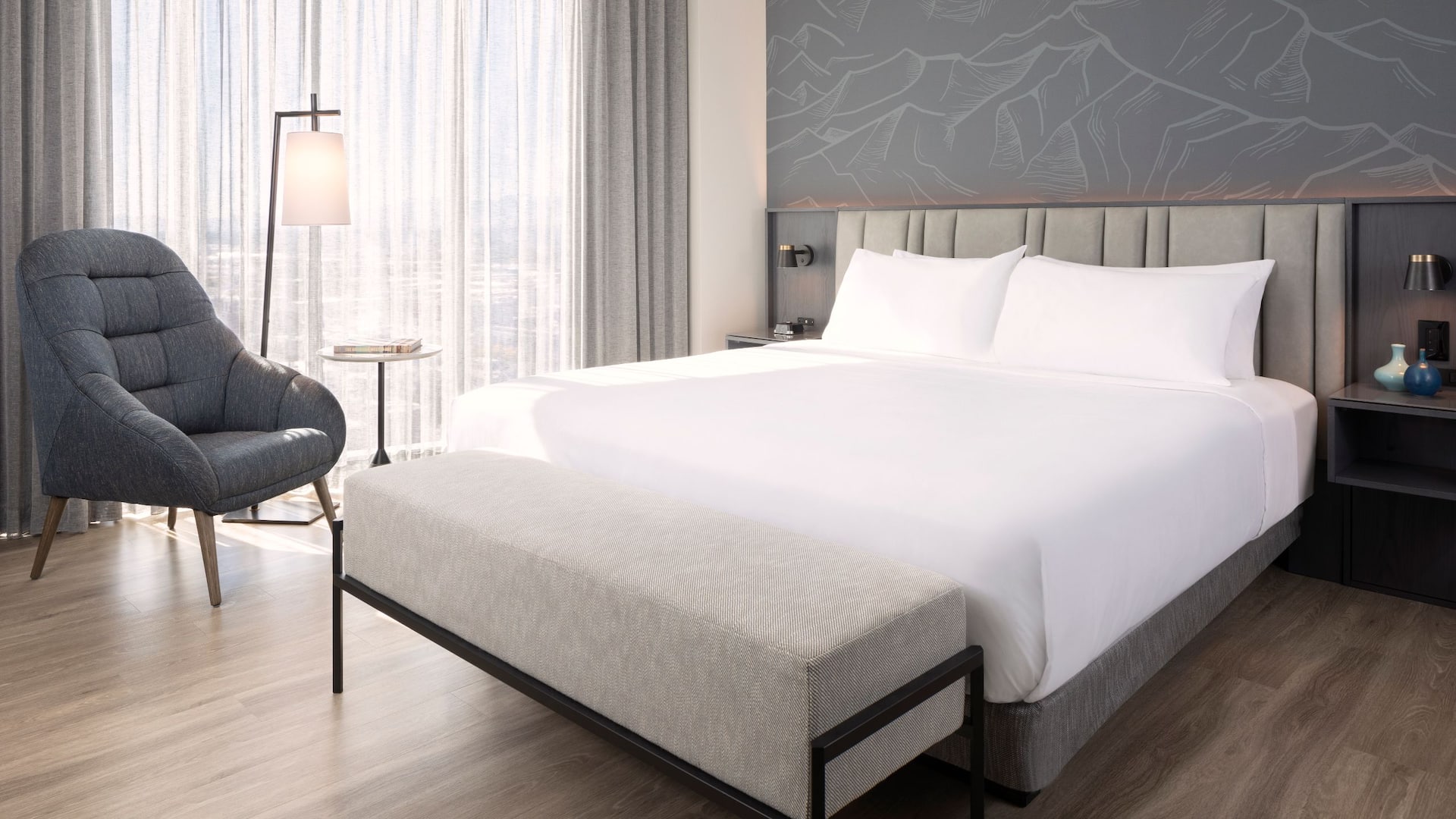 第 2，共 3 Hyatt Regency Salt Lake City Regency Suite Bedroom