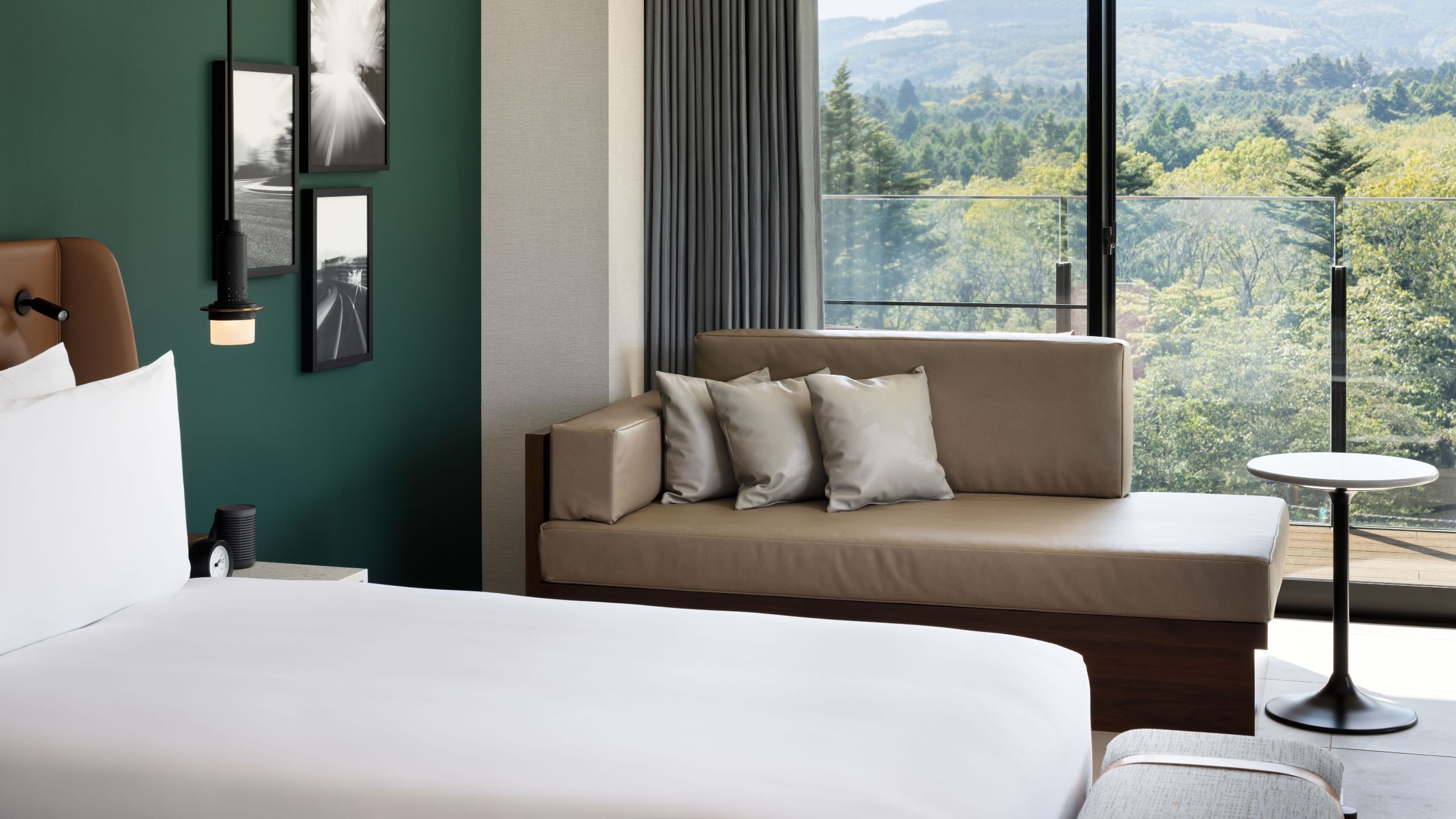 Fuji Speedway Hotel Dog Friendly Room Couch