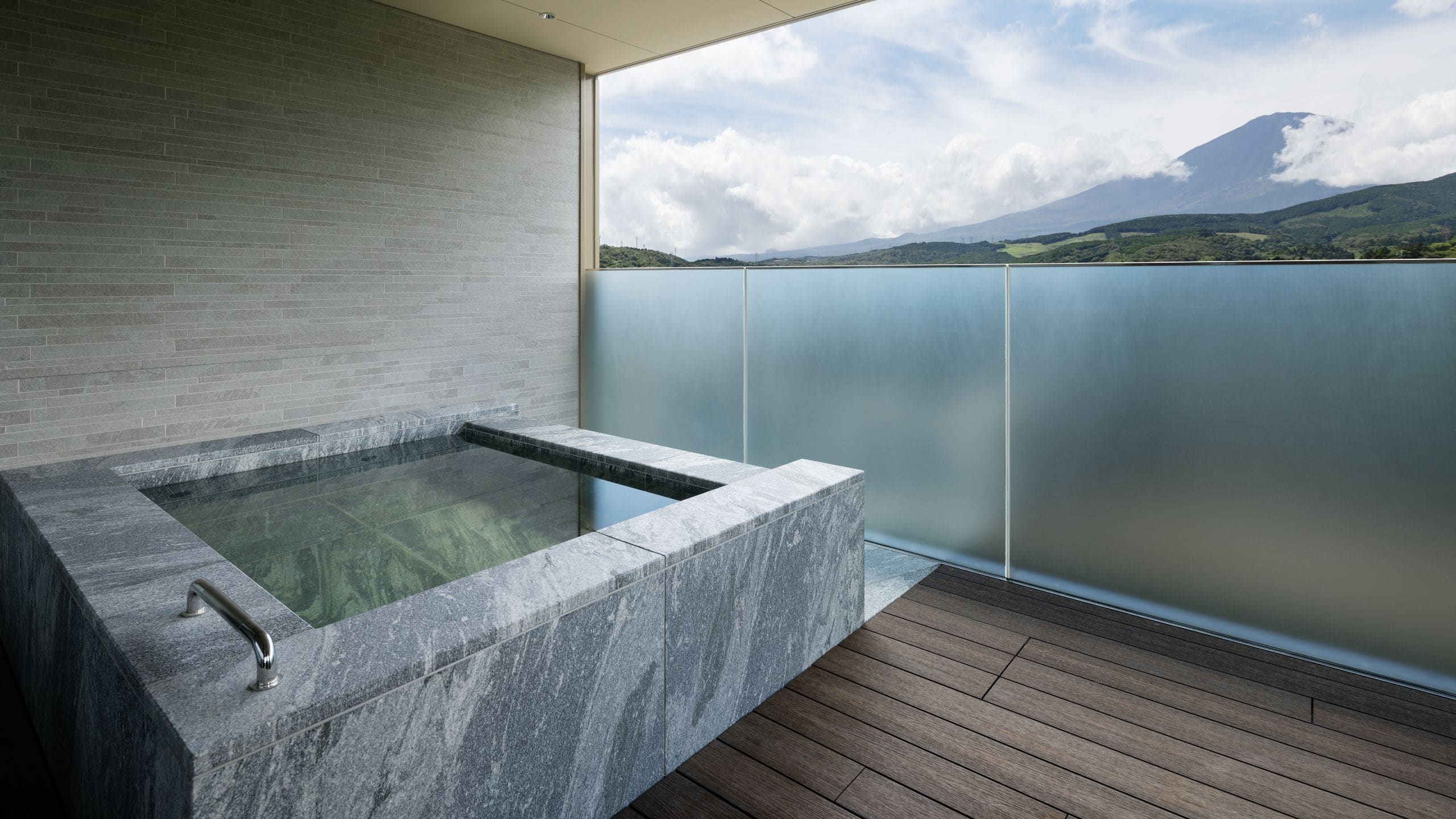 Fuji Speedway Hotel Presidential Suite Open Bath Mount Fiji