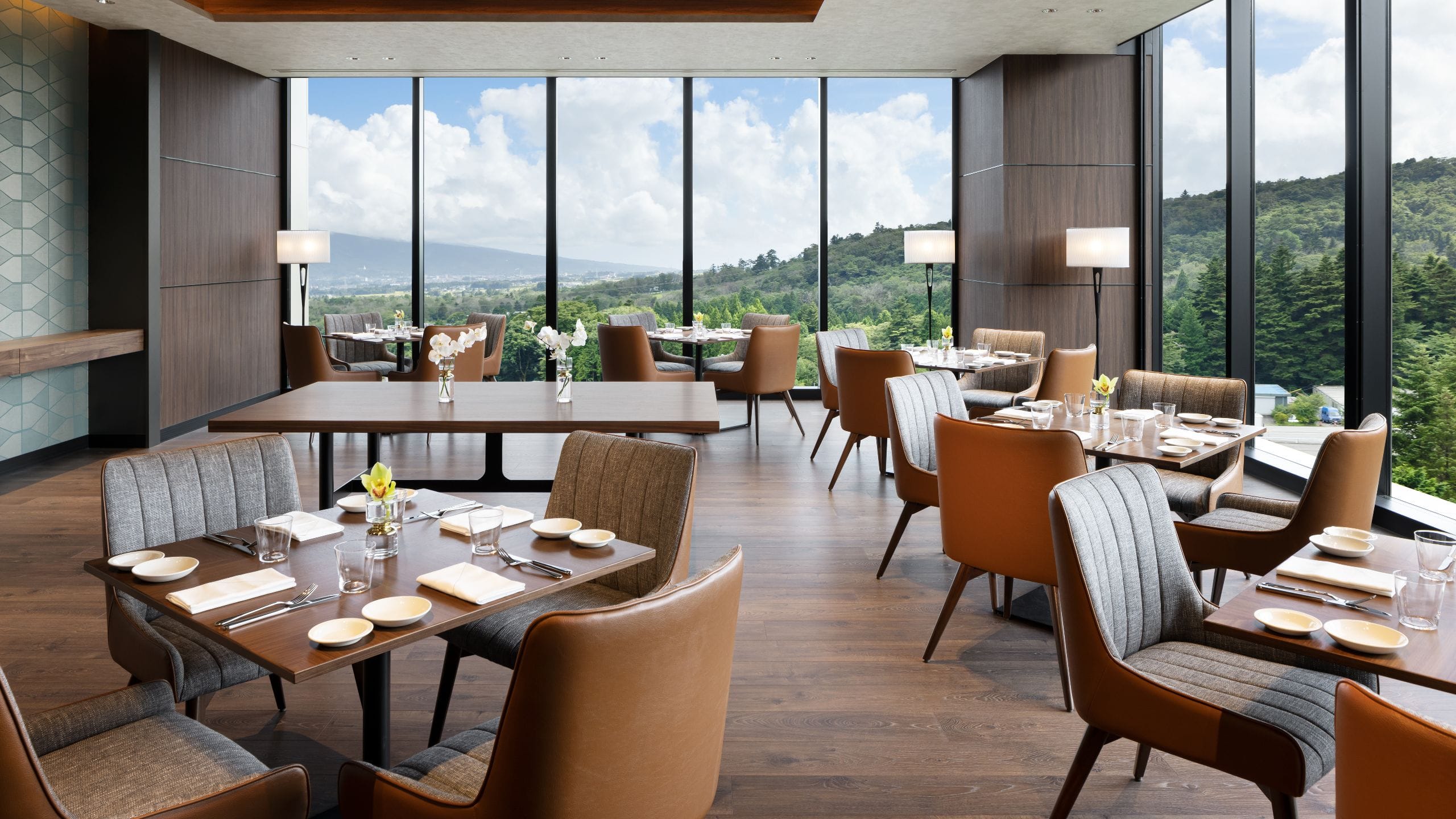 Fuji Speedway Hotel Italian Emerald