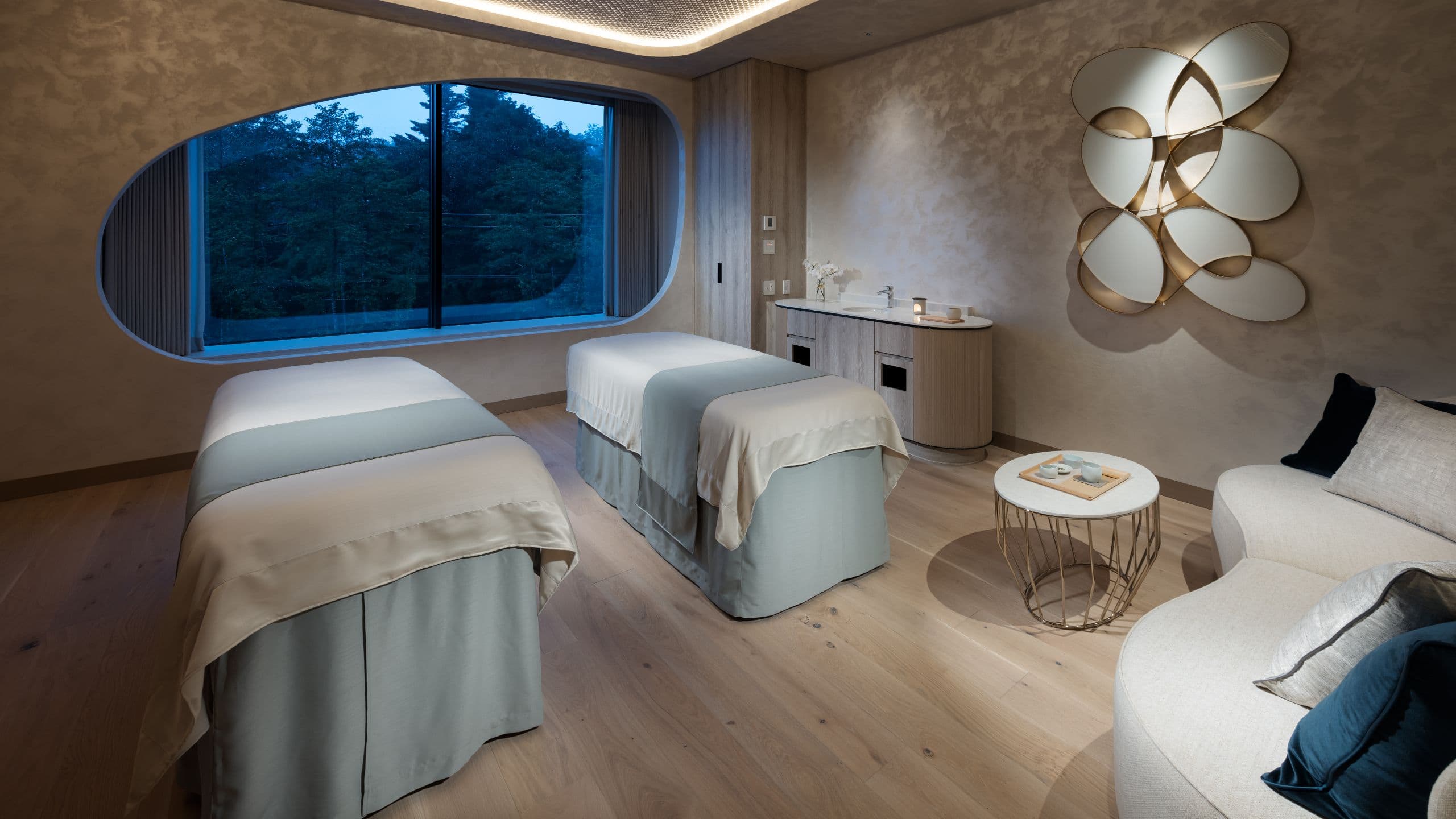 Fuji Speedway Hotel Spa Suite Nighttime
