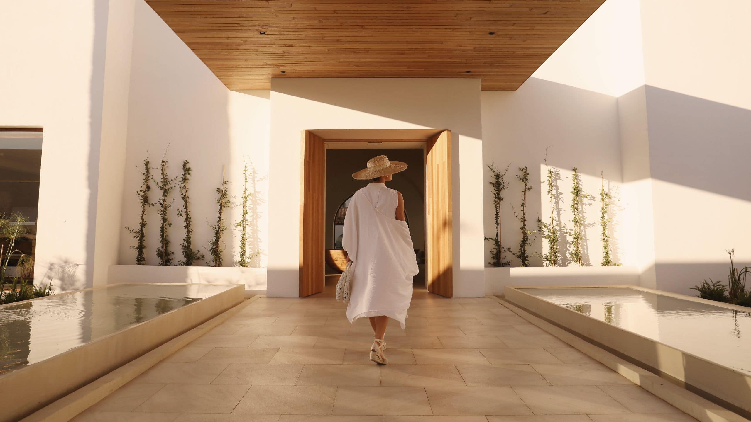 La Zambra Lifestyle Lobby Entrance