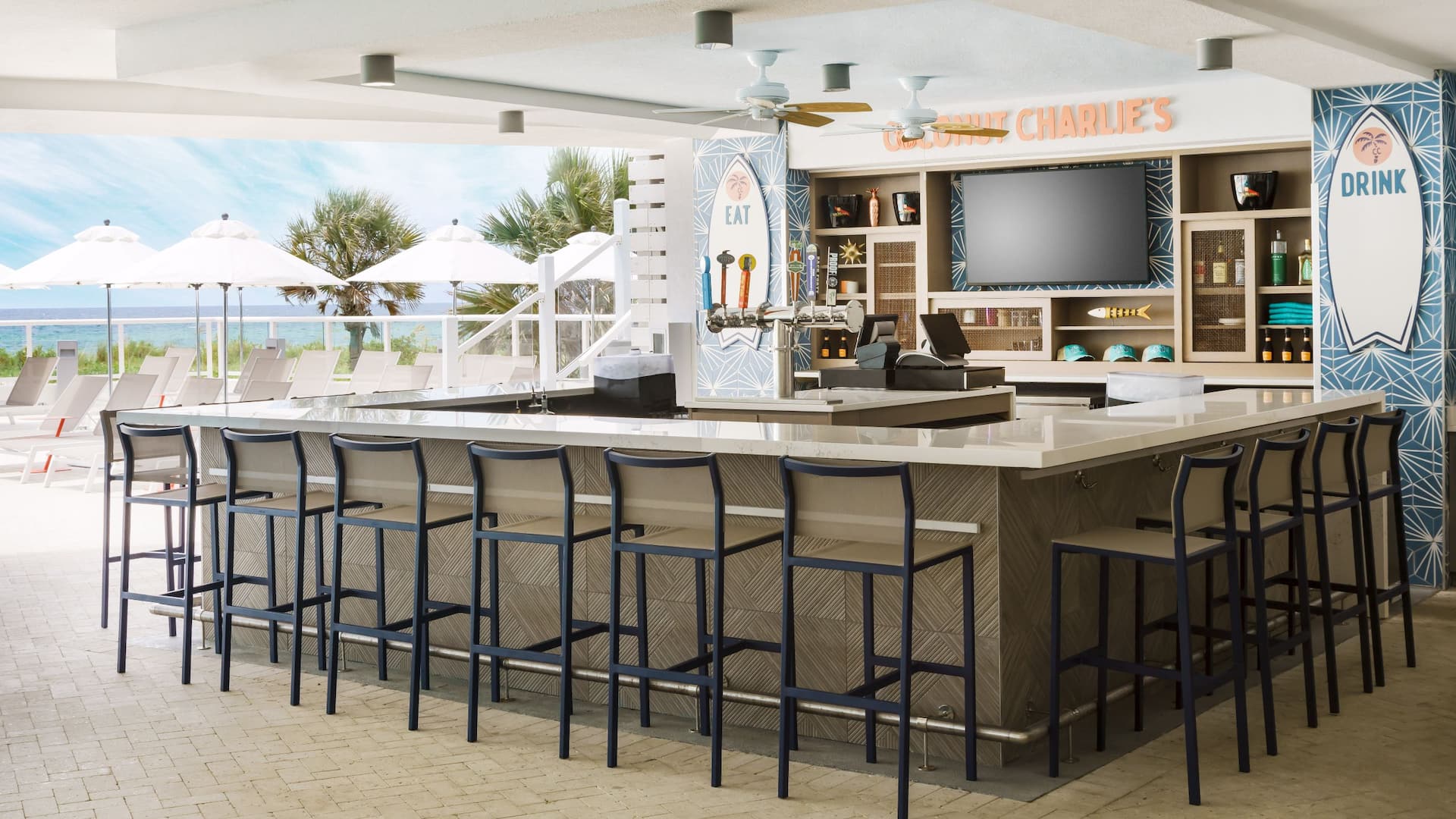 Hyatt Place Panama City Beach / Beachfront Coconut Charlies Pool Bar