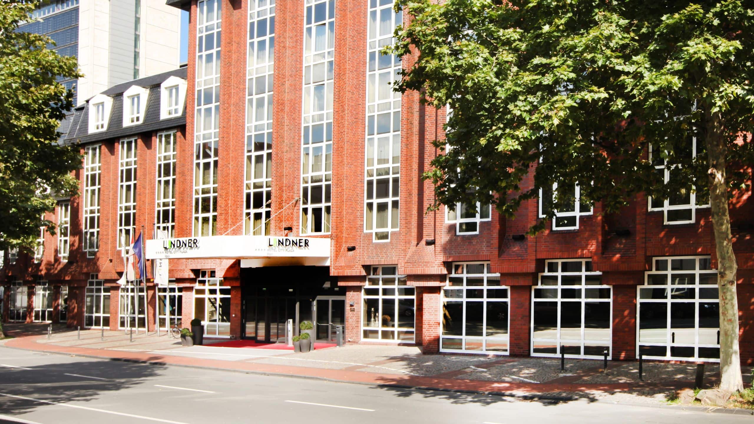 Lindner Hotel City Plaza Hotel Exterior