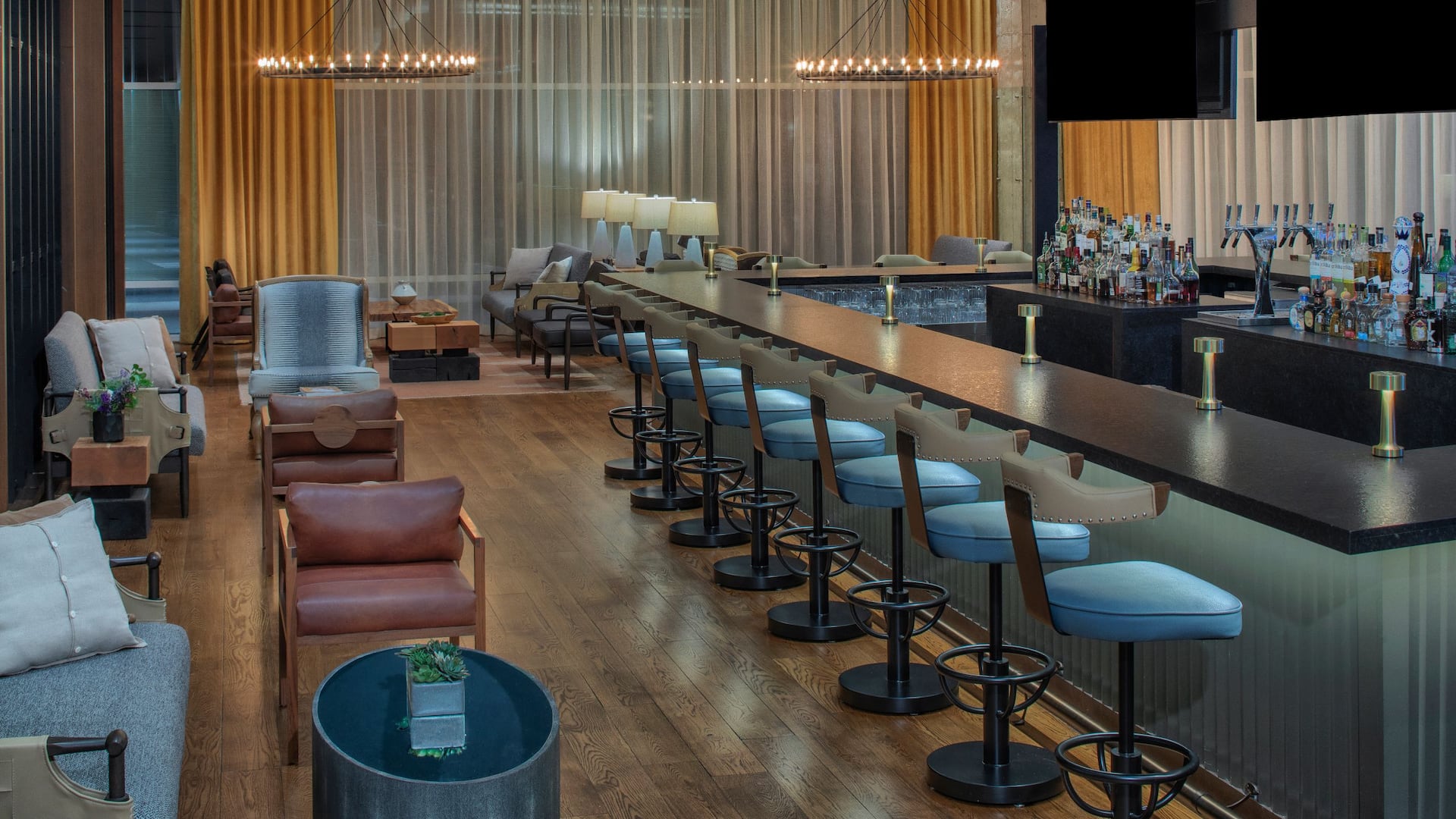 Hyatt Regency Houston/Galleria Bar Overall Renovated With Logo