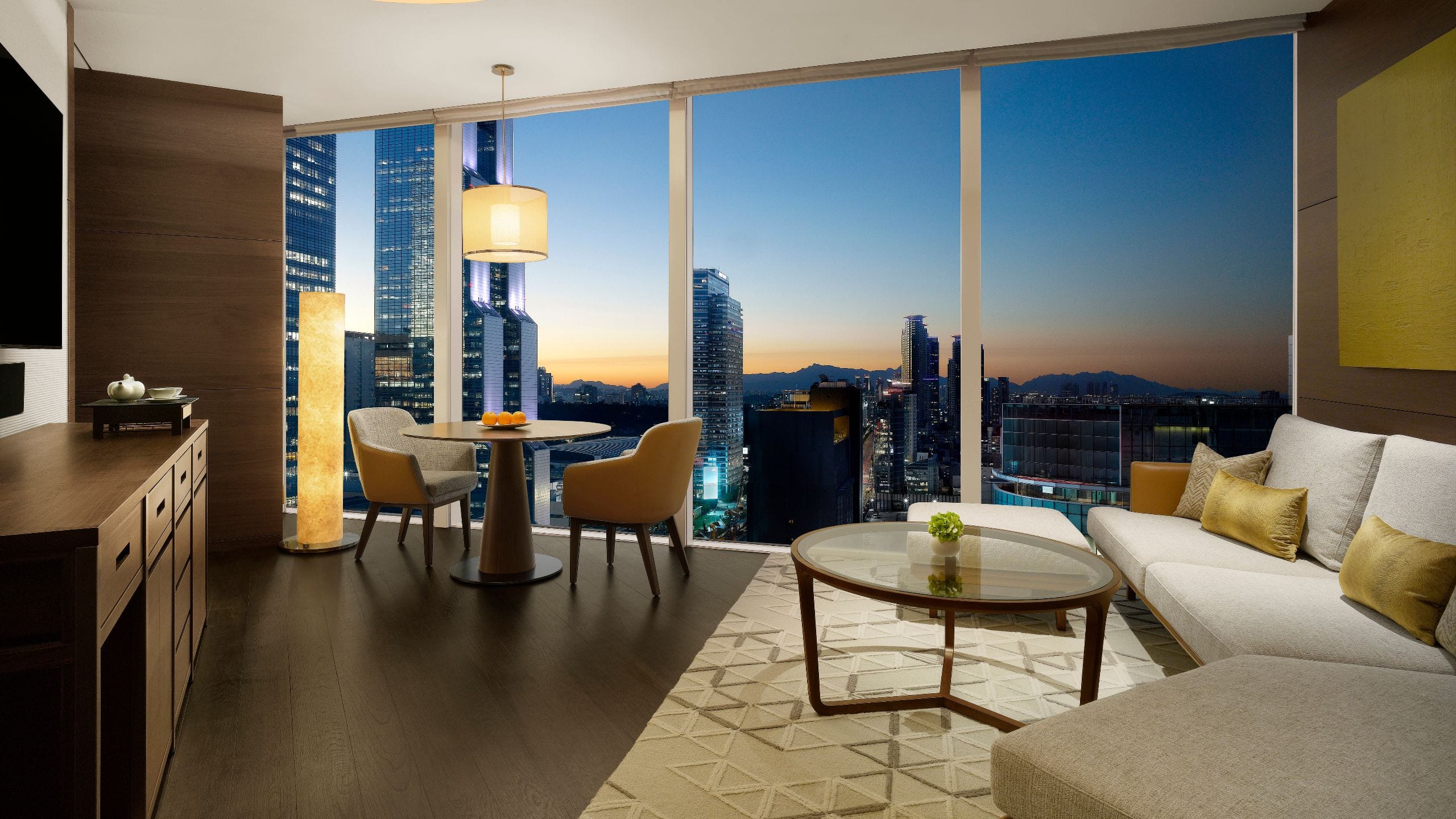 6/6 Park Hyatt Seoul Park Suite King Living Room