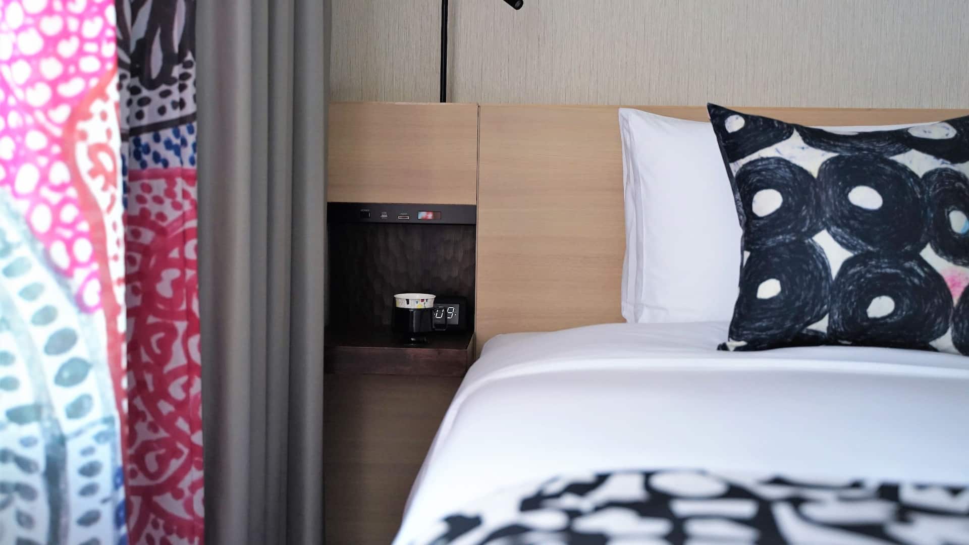Hyatt House Kanazawa Heralbony Room Bed