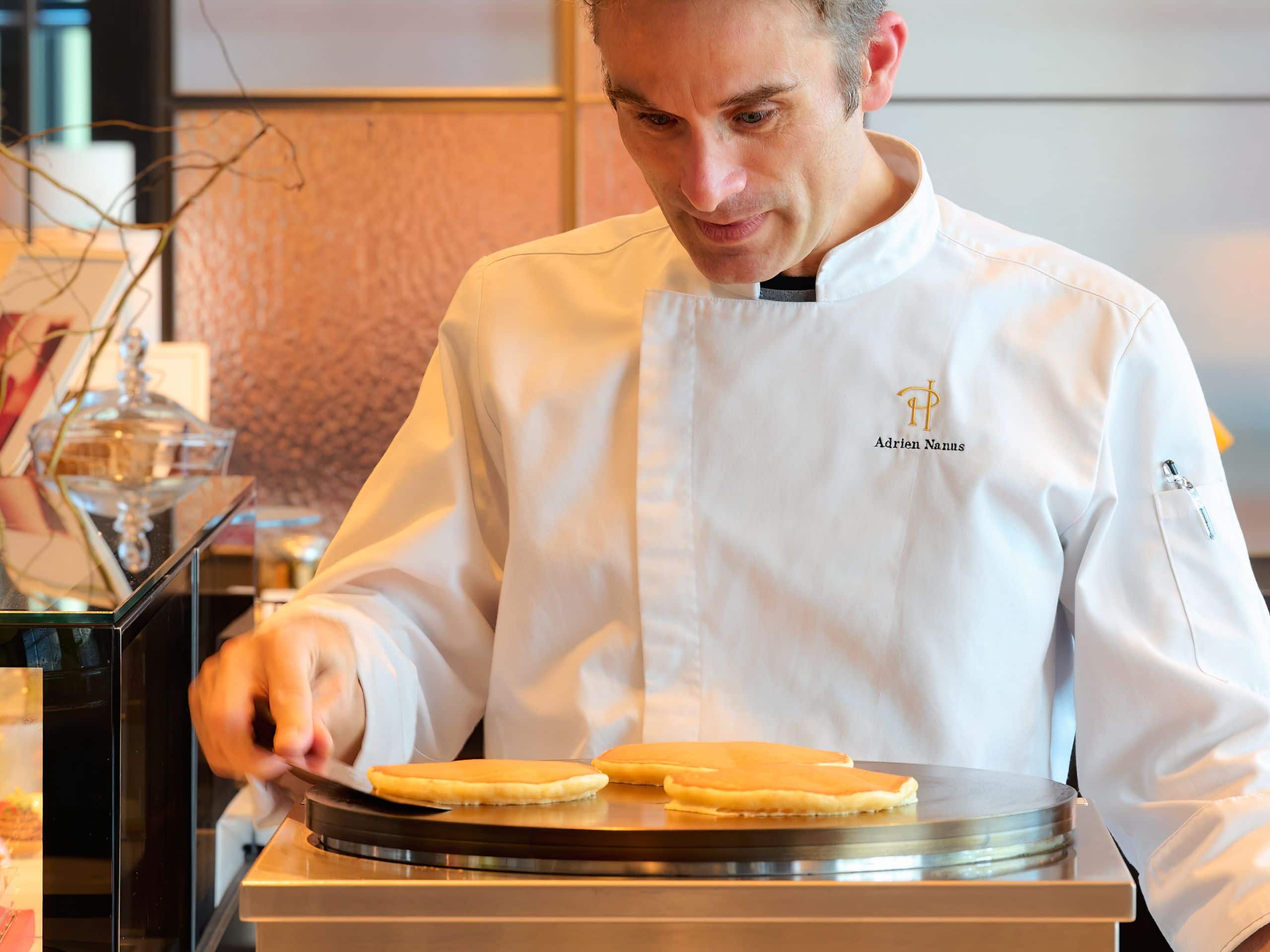 Park Hyatt Niseko Hanazono The Lounge Chef Crepe