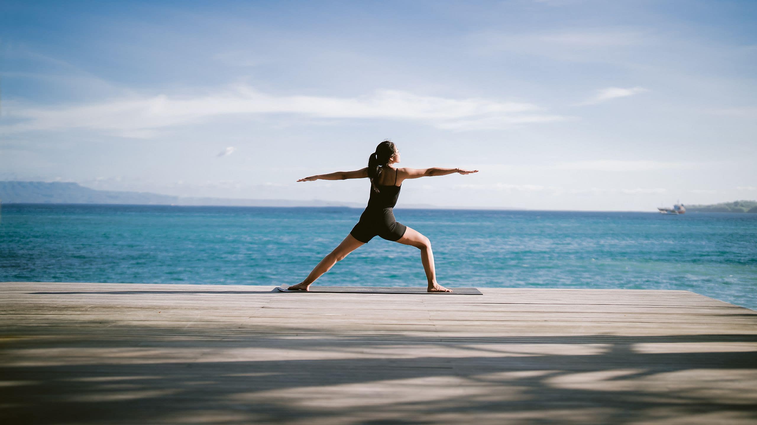 Alila Manggis Surya Shala Stretch