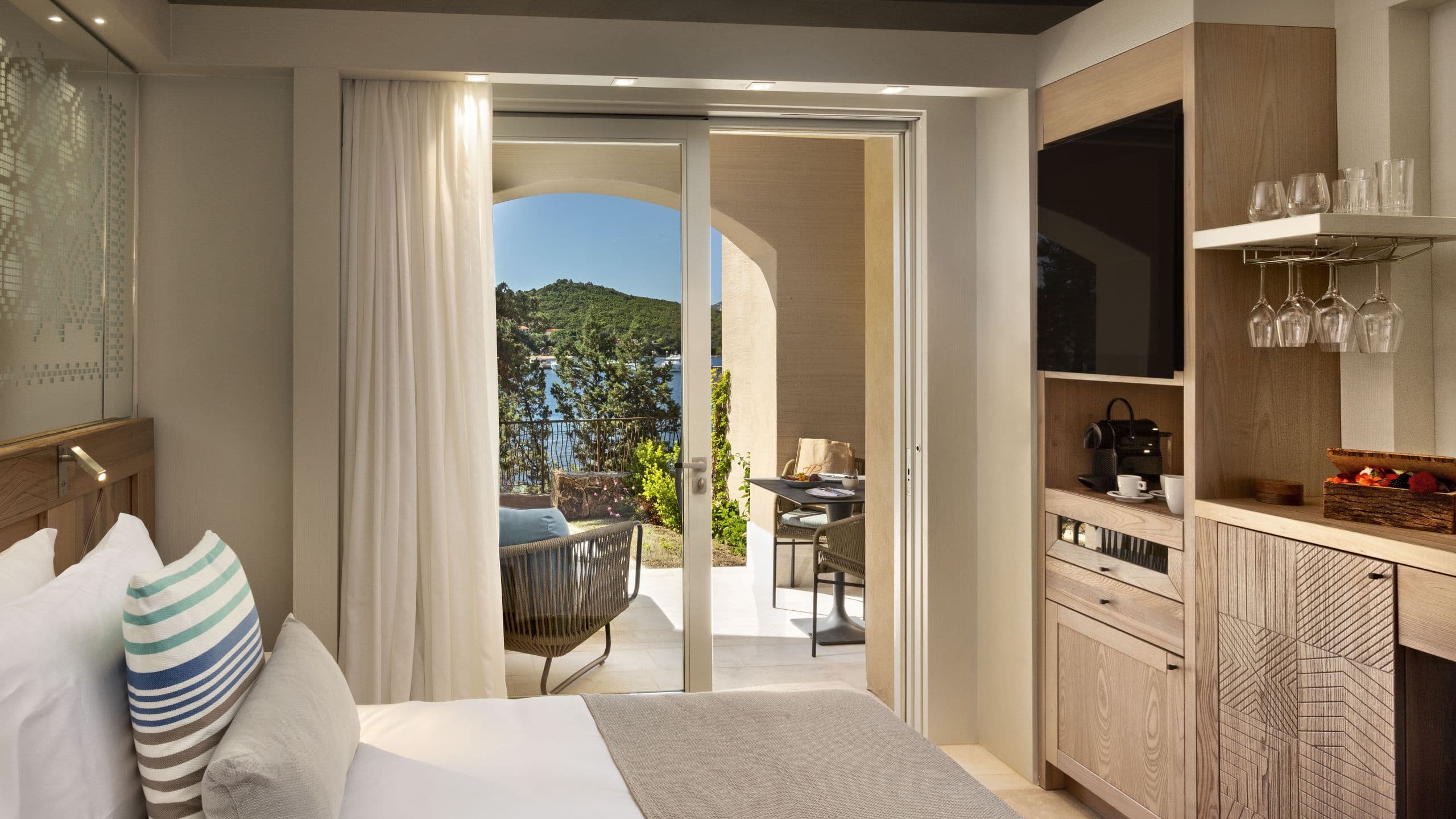 2 of 7 7Pines Resort Sardinia Deluxe Rooftop