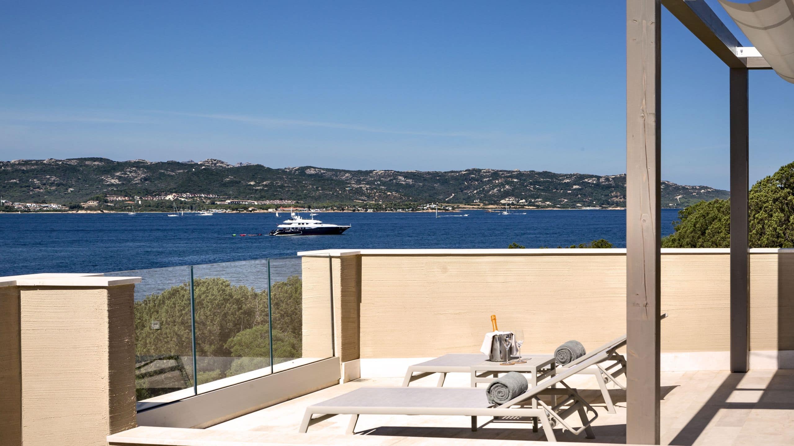 3 of 8 7Pines Resort Sardinia Deluxe Rooftop