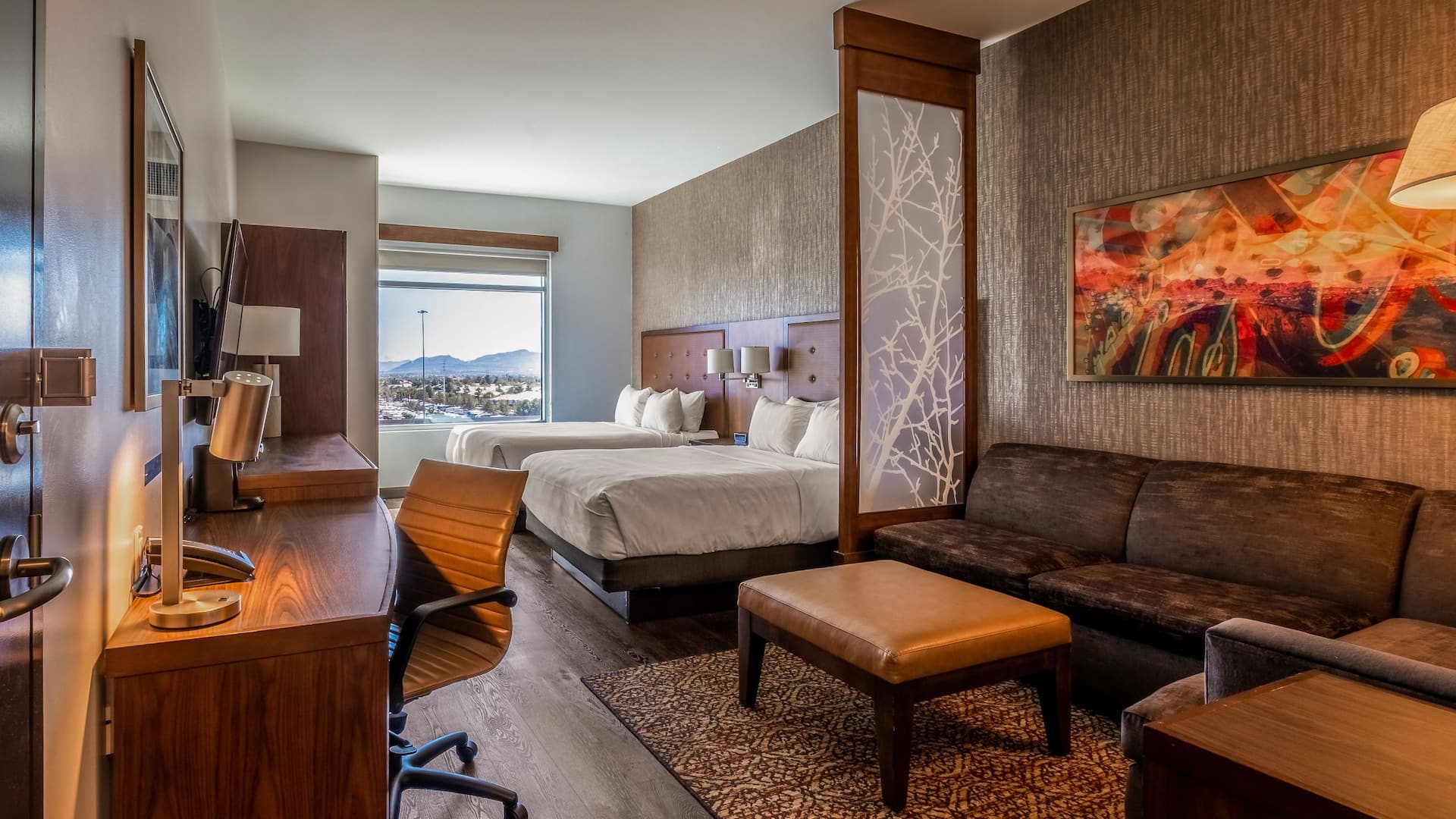 Hyatt Place Las Vegas at Silverton Village Queen Room