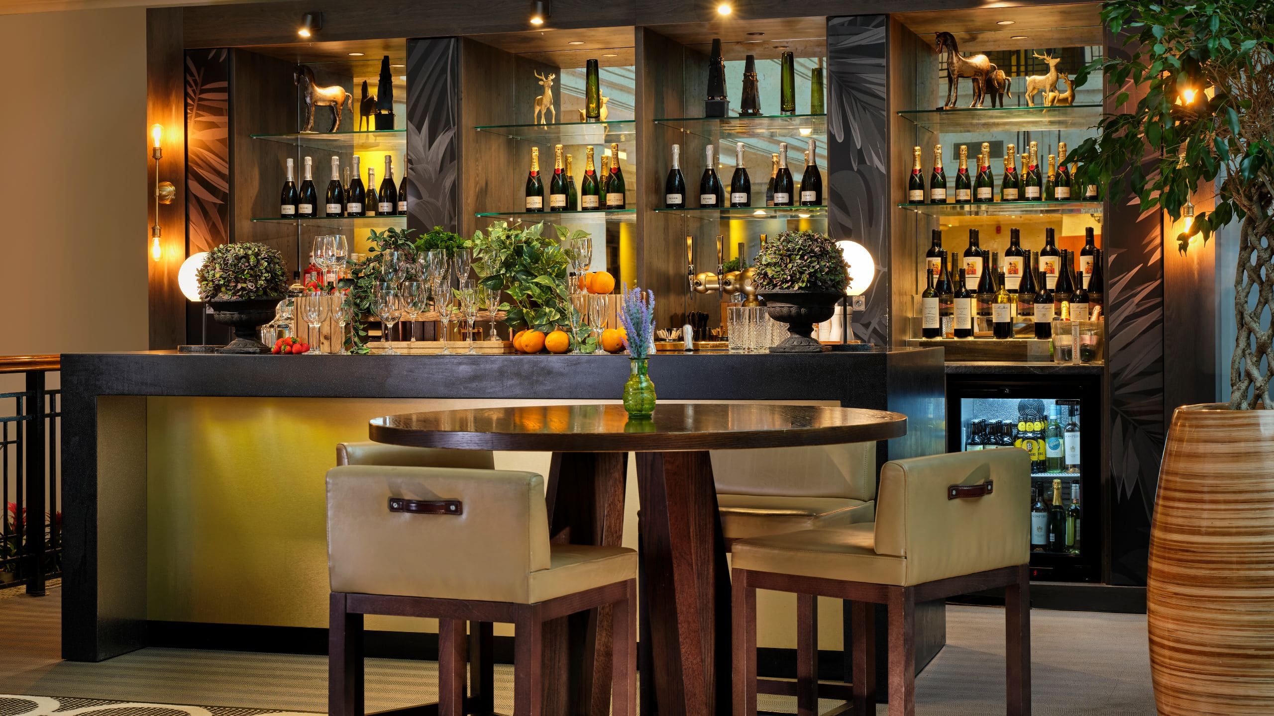 Hyatt Regency Birmingham Aria Restaurant Table