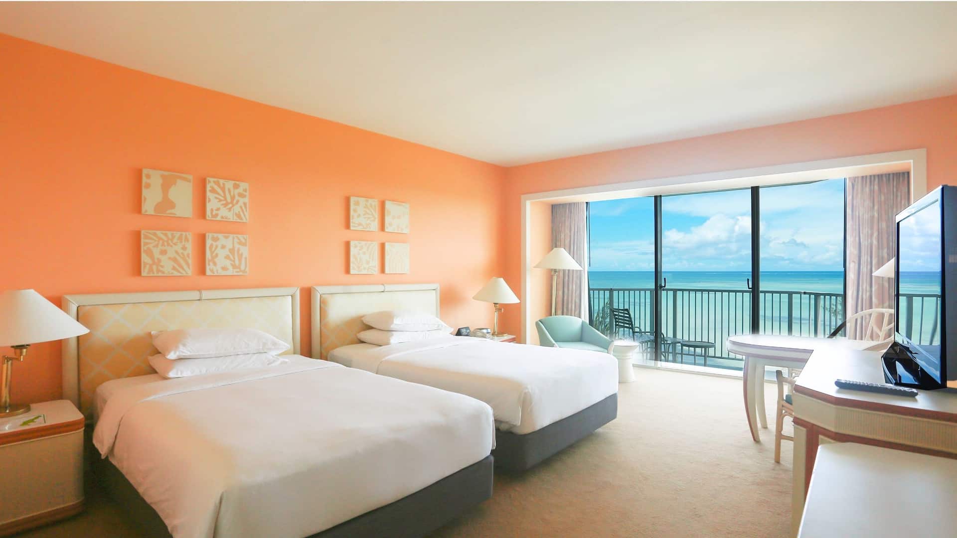 King Bed with Ocean View Deluxe Room