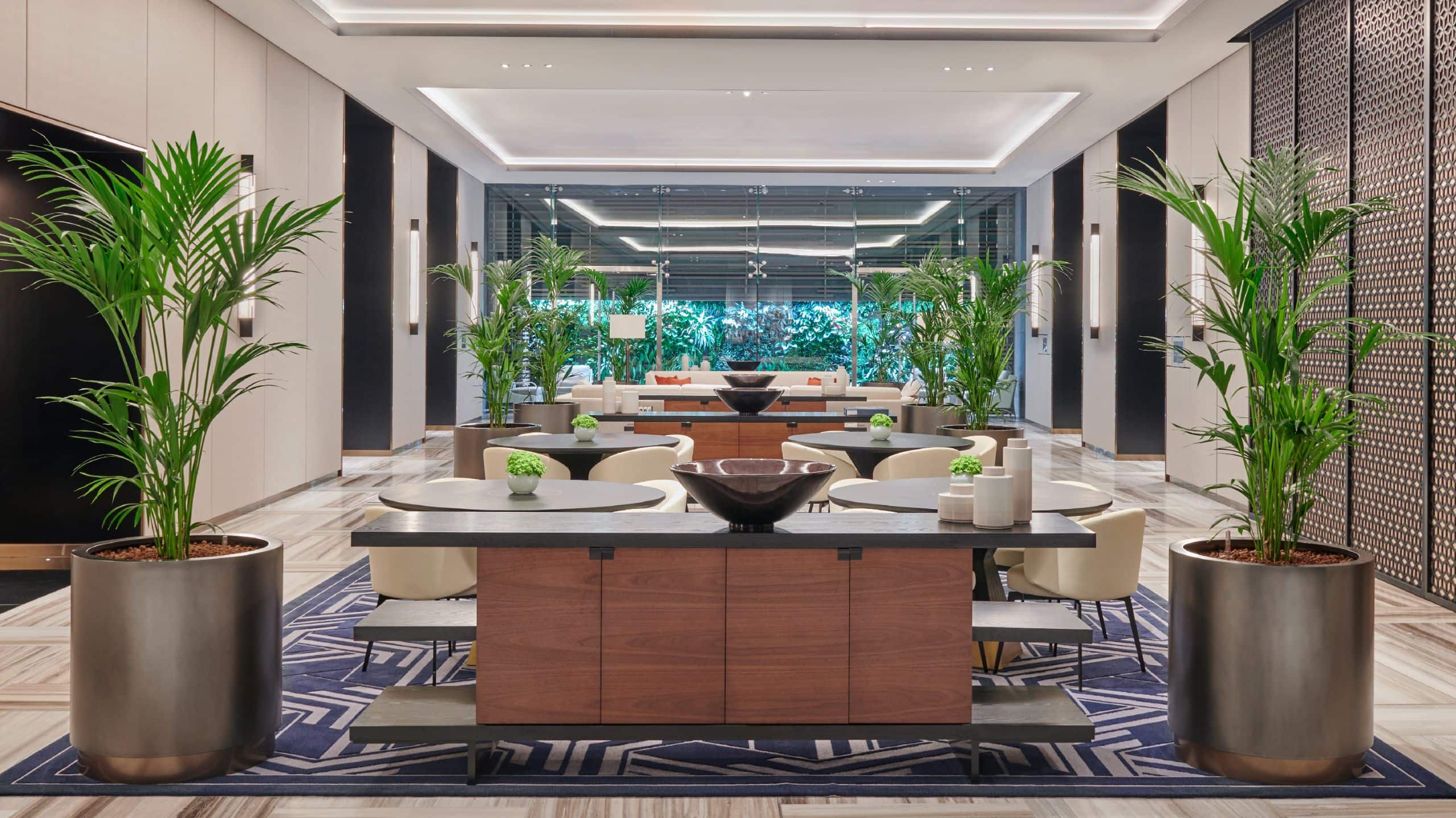 Grand Hyatt Kuwait The Gallery Foyer