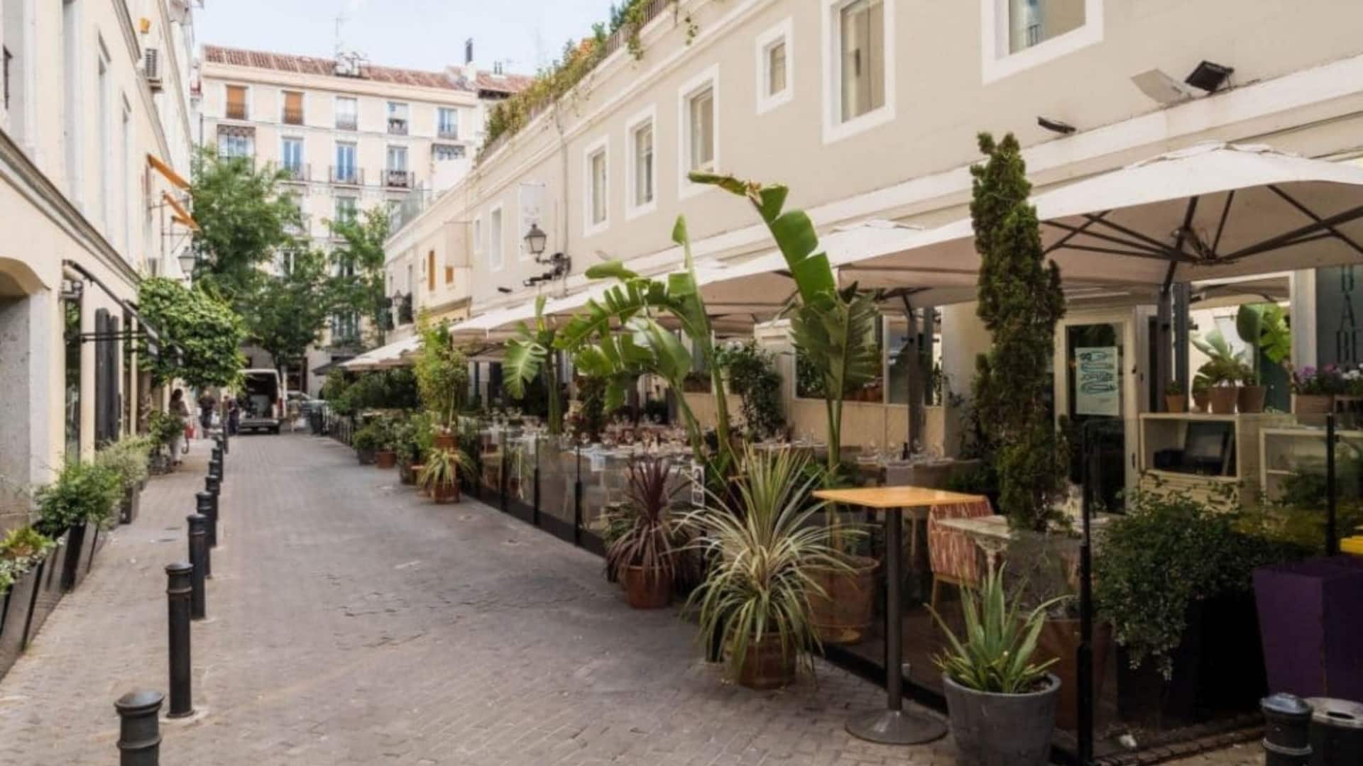 Hyatt Regency Hesperia Madrid Calle Jorge Juan View