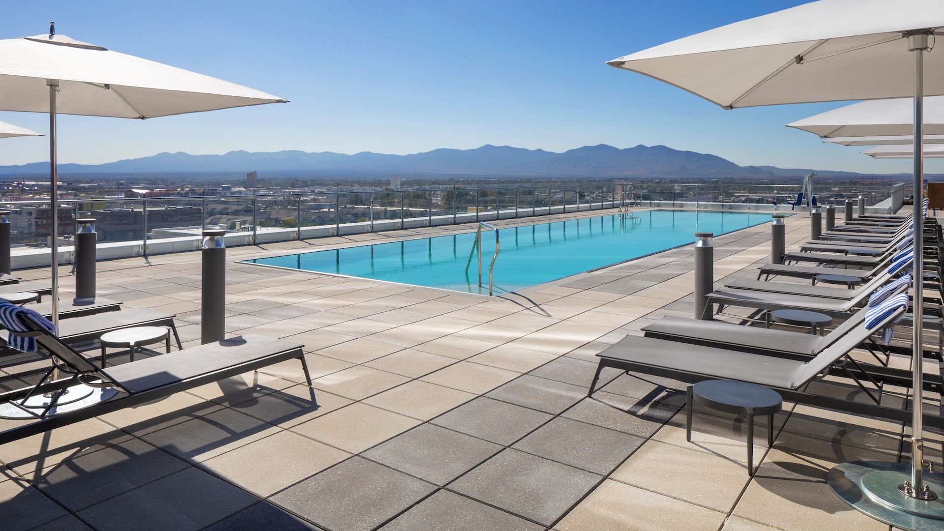 Hyatt Regency Salt Lake City Pool