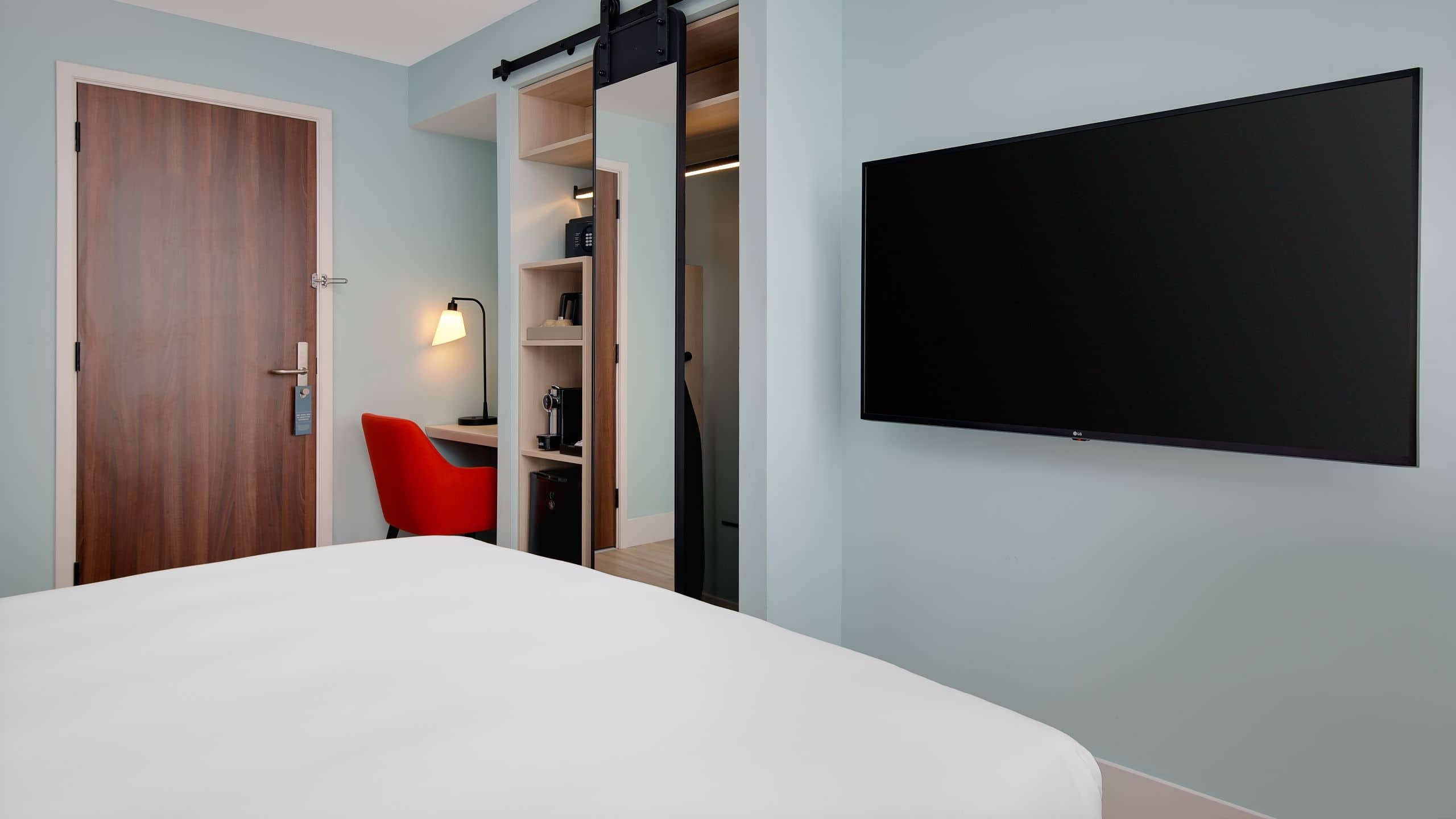 Hyatt Place London City East Spkg High Floor King With Sofa