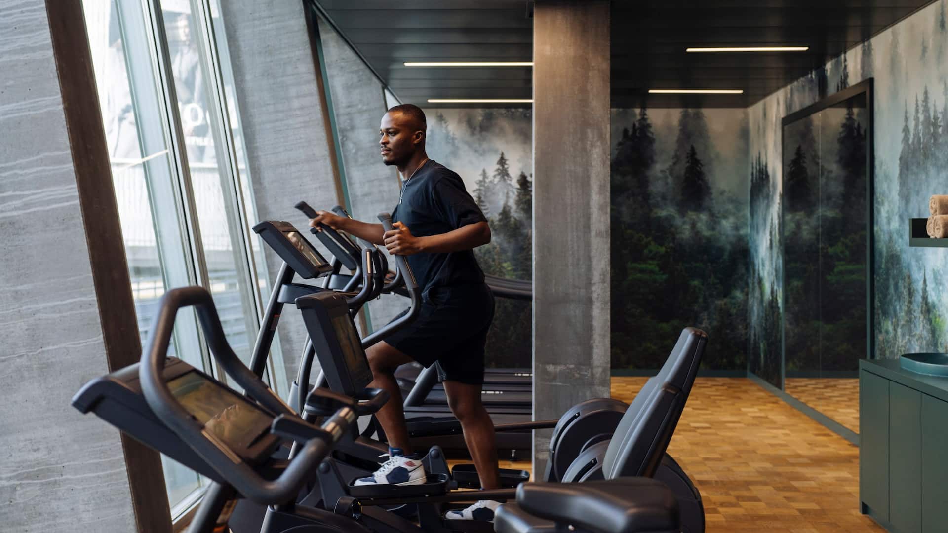 Hyatt Place Zurich Airport The Circle Gym