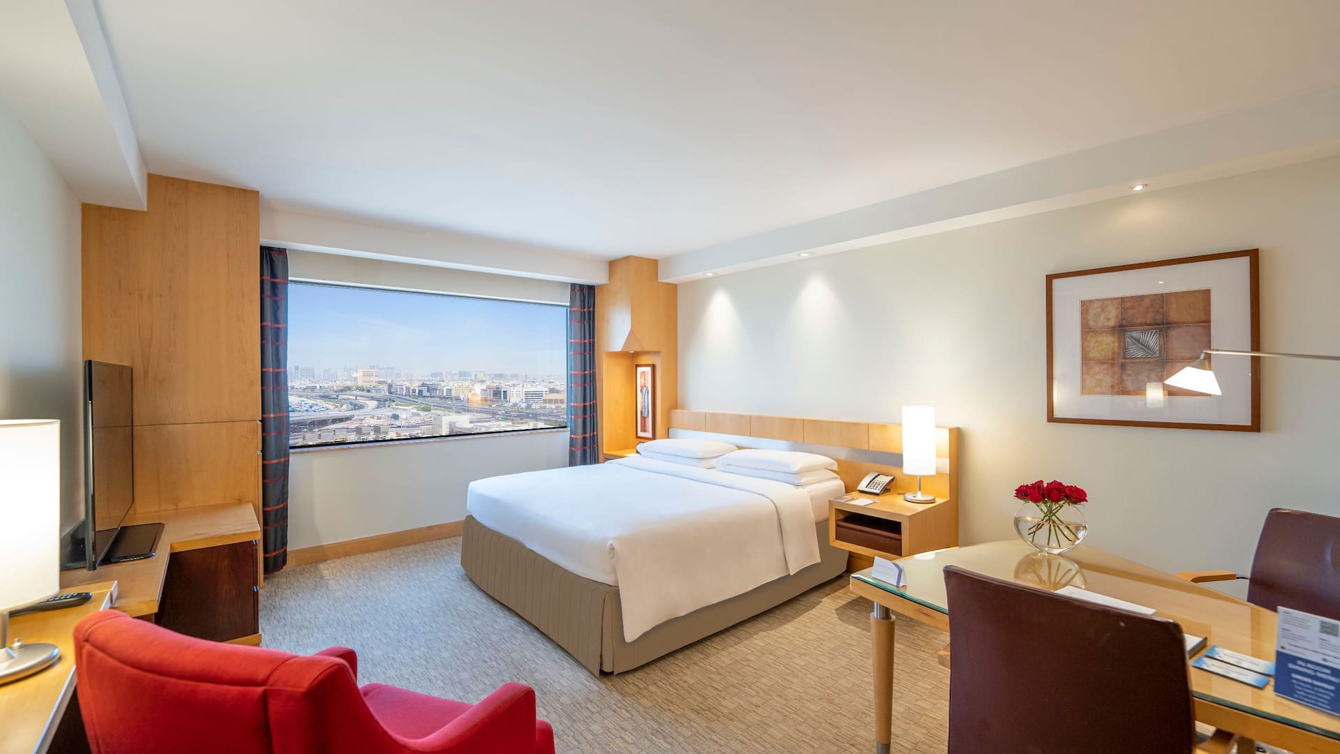 2 من 5 Hyatt Regency Dubai King Guestroom City View