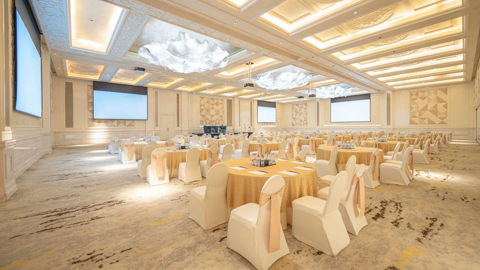 Hyatt Regency Dubai Crystal Ballroom Round Tables Side View