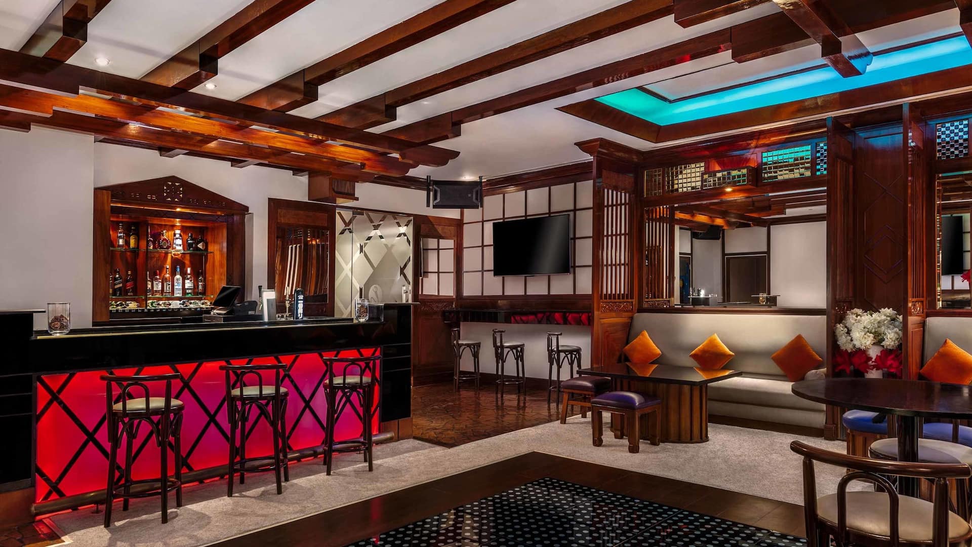 Hyatt Regency Dubai Hibiki Music Lounge Front View