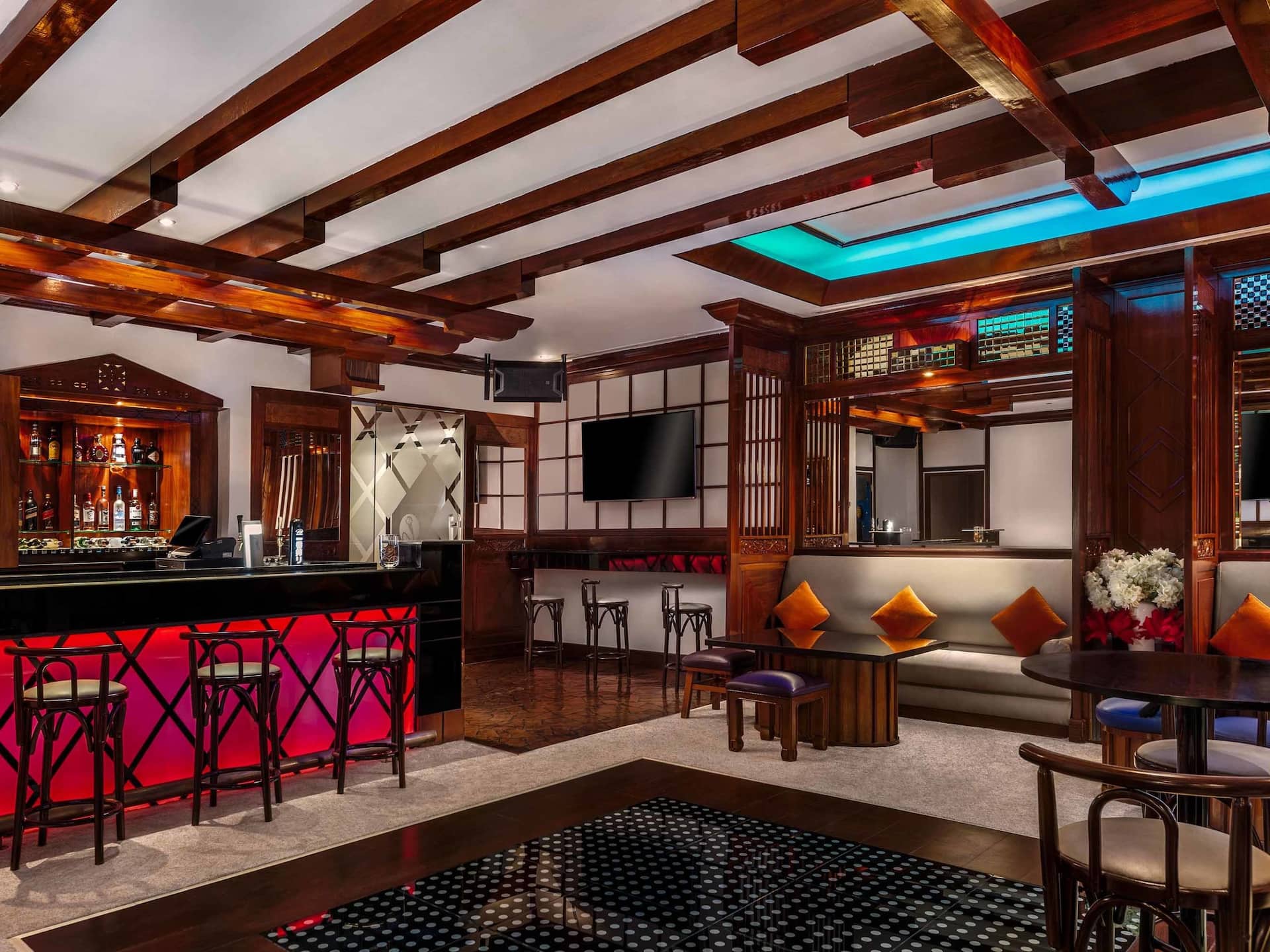 Hyatt Regency Dubai Hibiki Music Lounge Front View