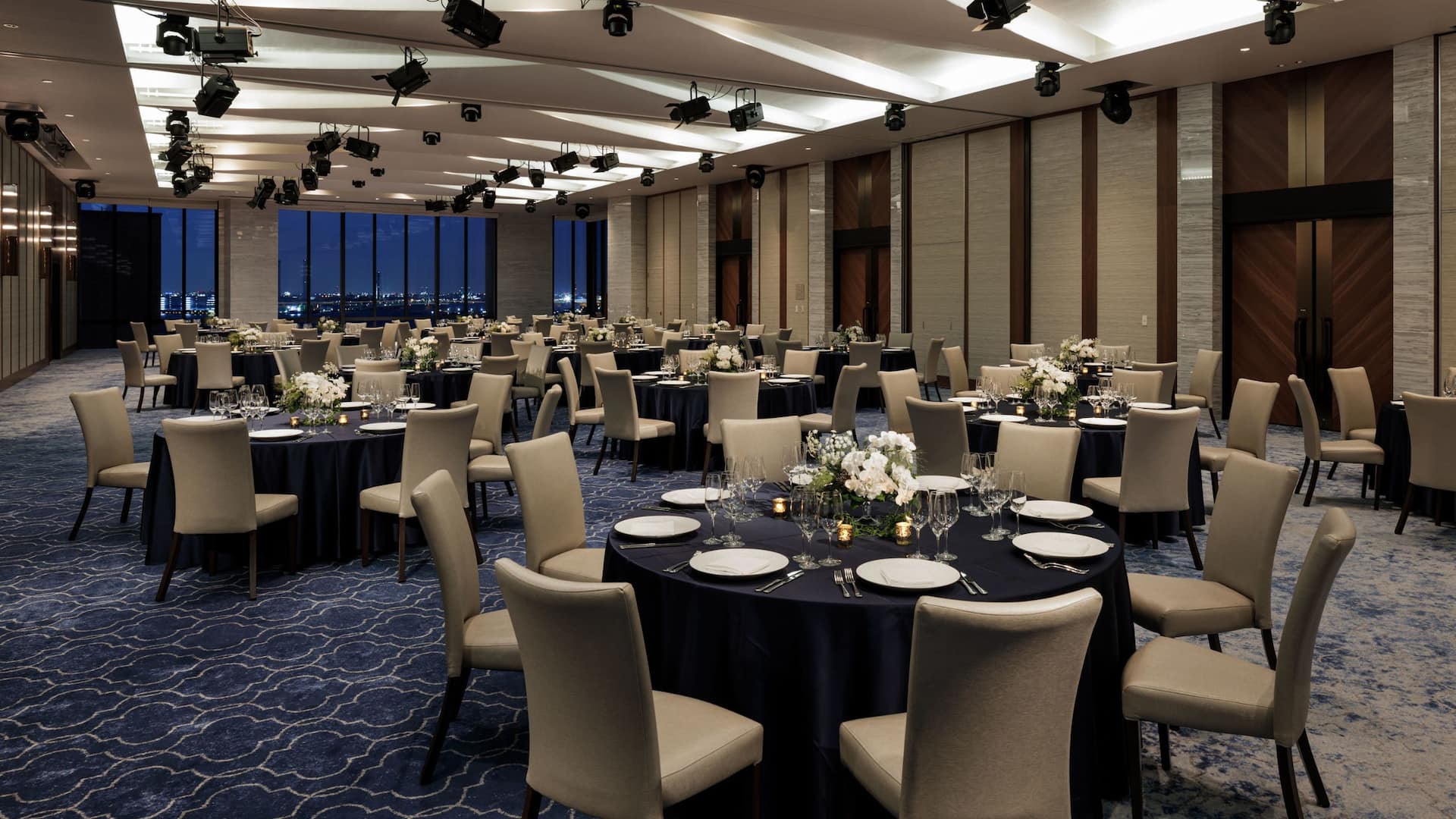 2 of 5 Hyatt Regency Yokohama Banquet Grand Ballroom Full Nighttime Banquet Style