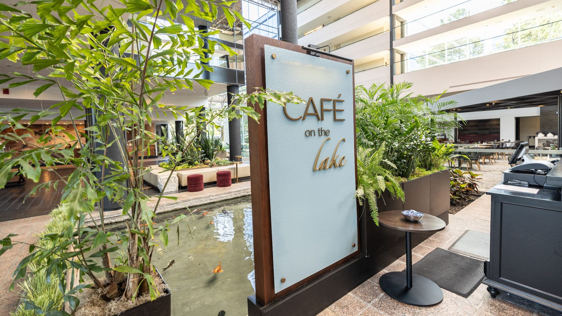 Hyatt Regency Houston West Cafe Entrance Signage