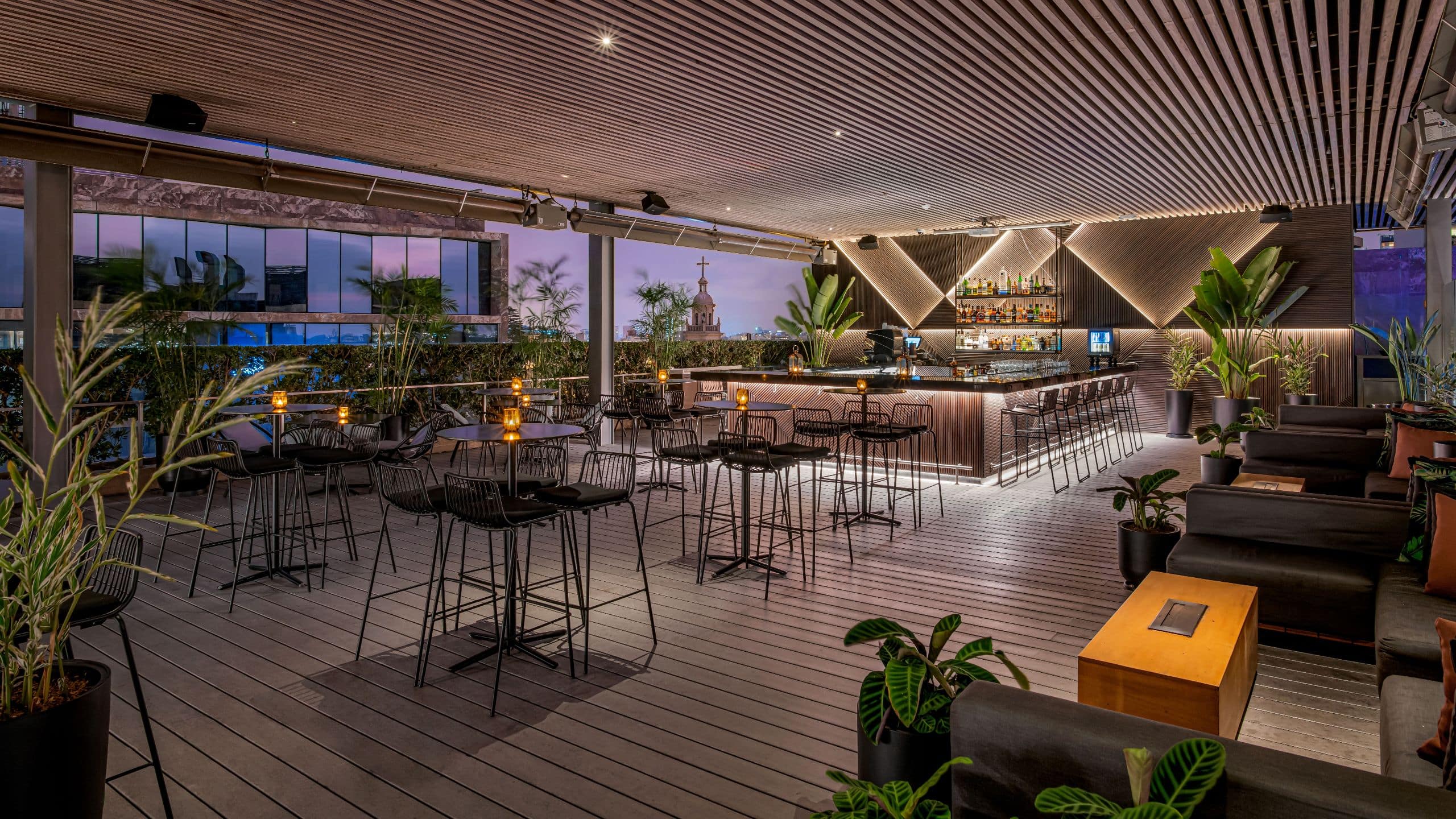 Hyatt Centric San Isidro Lima Celeste Night