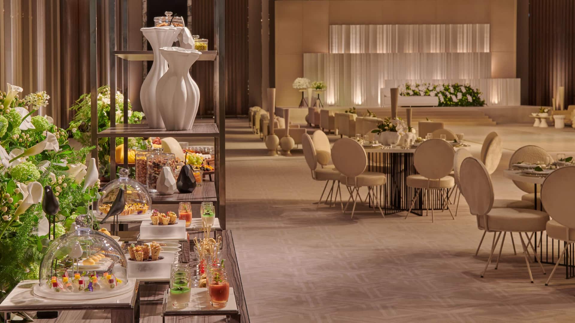 2 من 3 Grand Hyatt Kuwait Wedding Set Up Grand Ballroom Room