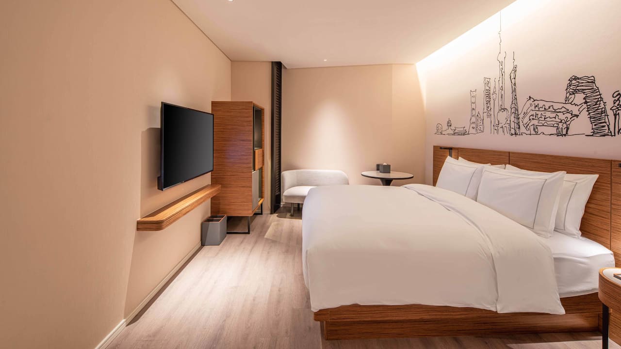 Deluxe King Bed