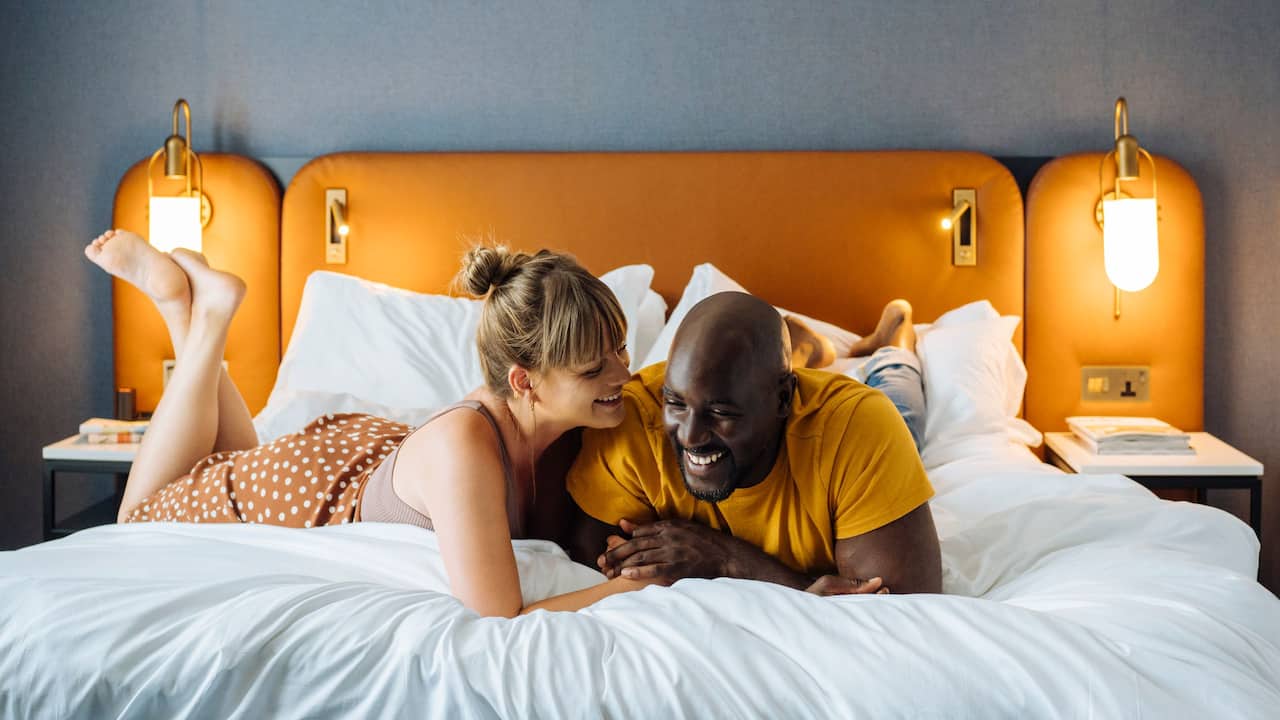 1 King Bed