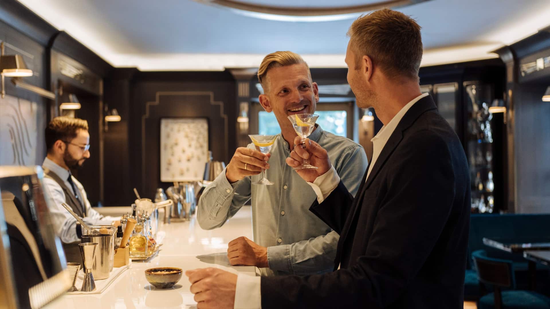 Hyatt Regency London - The Churchill Lifestyle Couple Bar Toasting