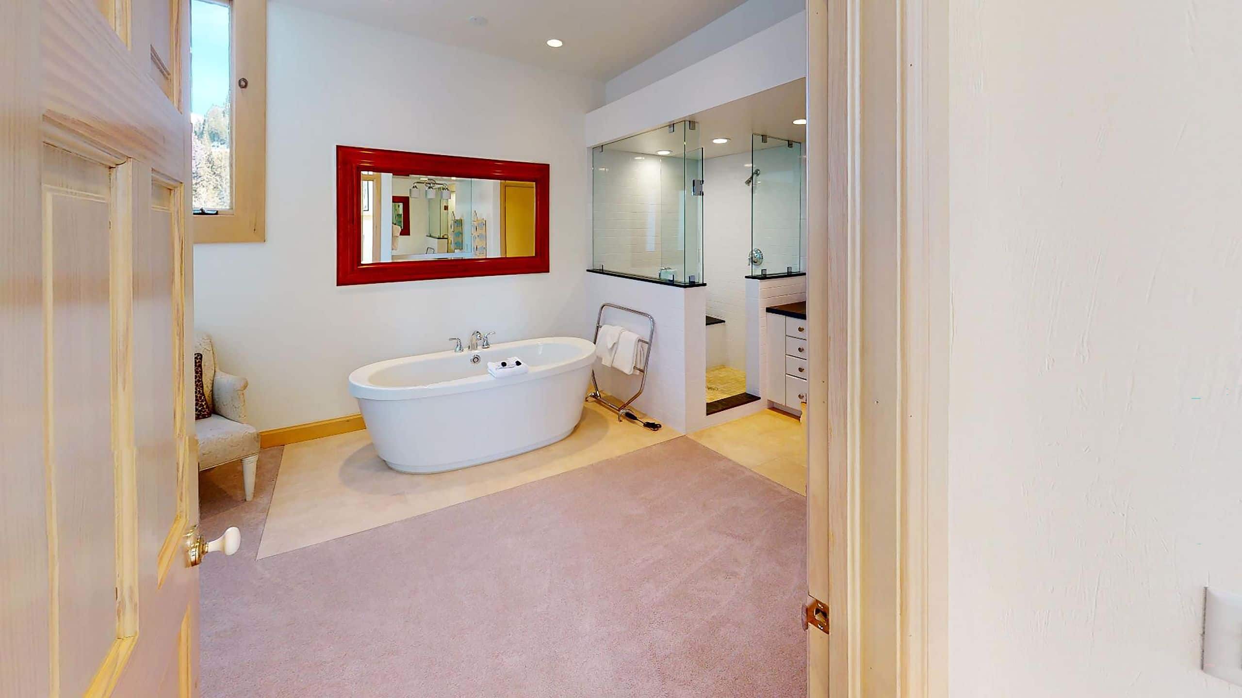 14 de 14 Vail Residences at Cascade Village Residence Bathroom