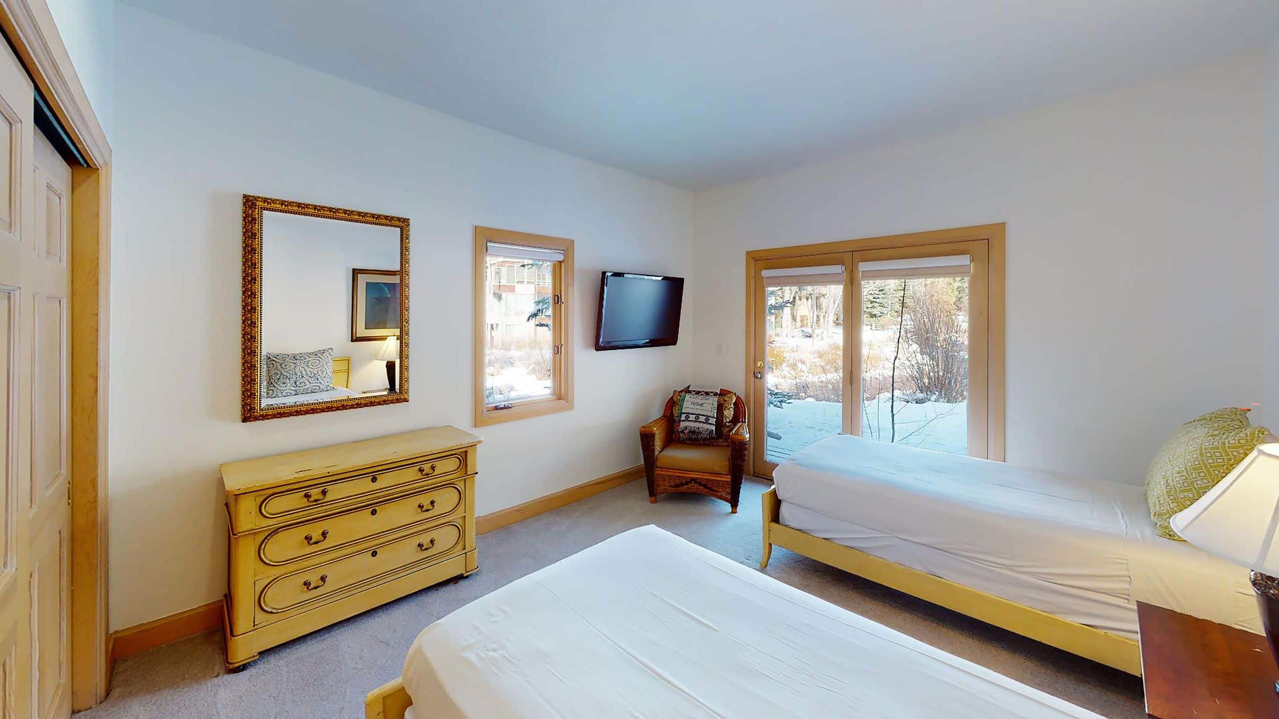 7 de 14 Vail Residences at Cascade Village Residence Bedroom