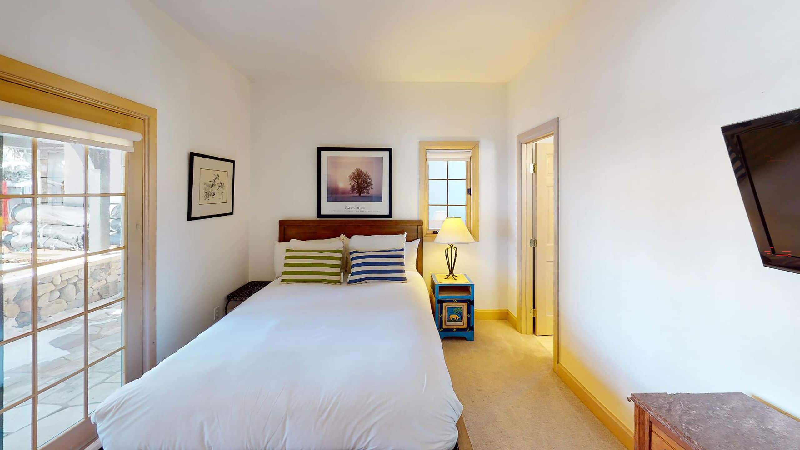 9 de 14 Vail Residences at Cascade Village Residence Bedroom