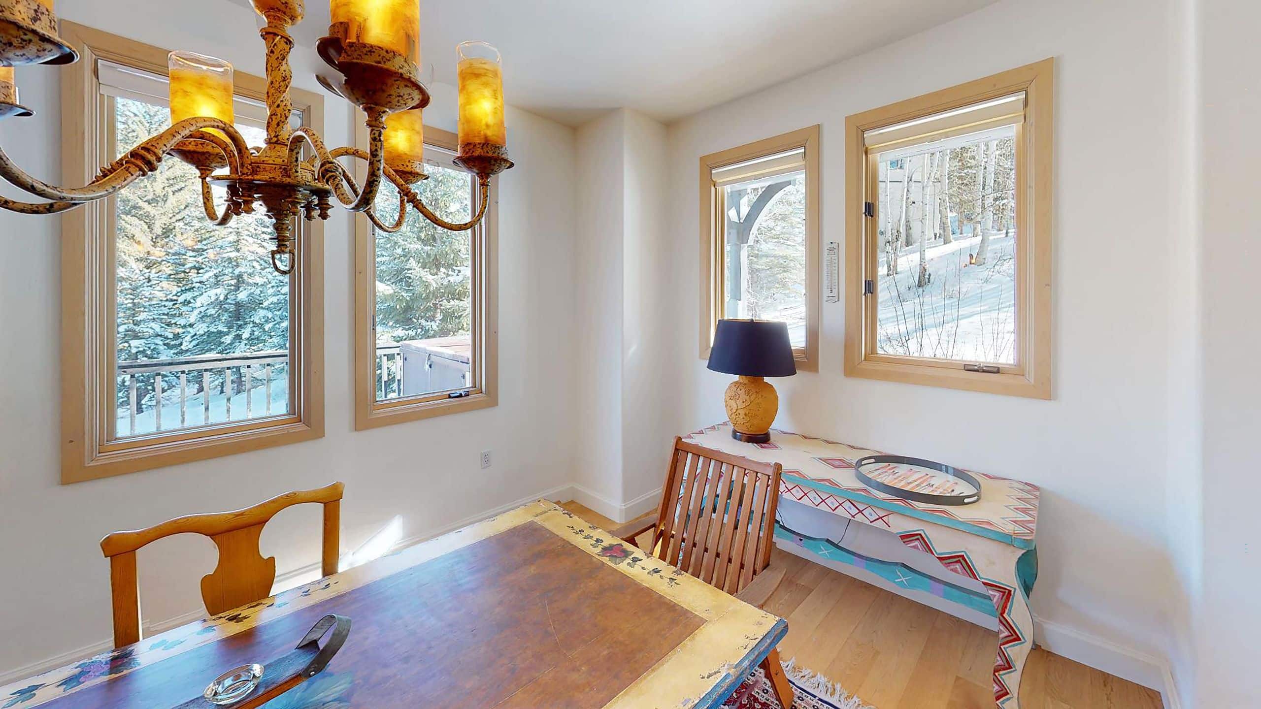 5 de 14 Vail Residences at Cascade Village Residence Dining Room