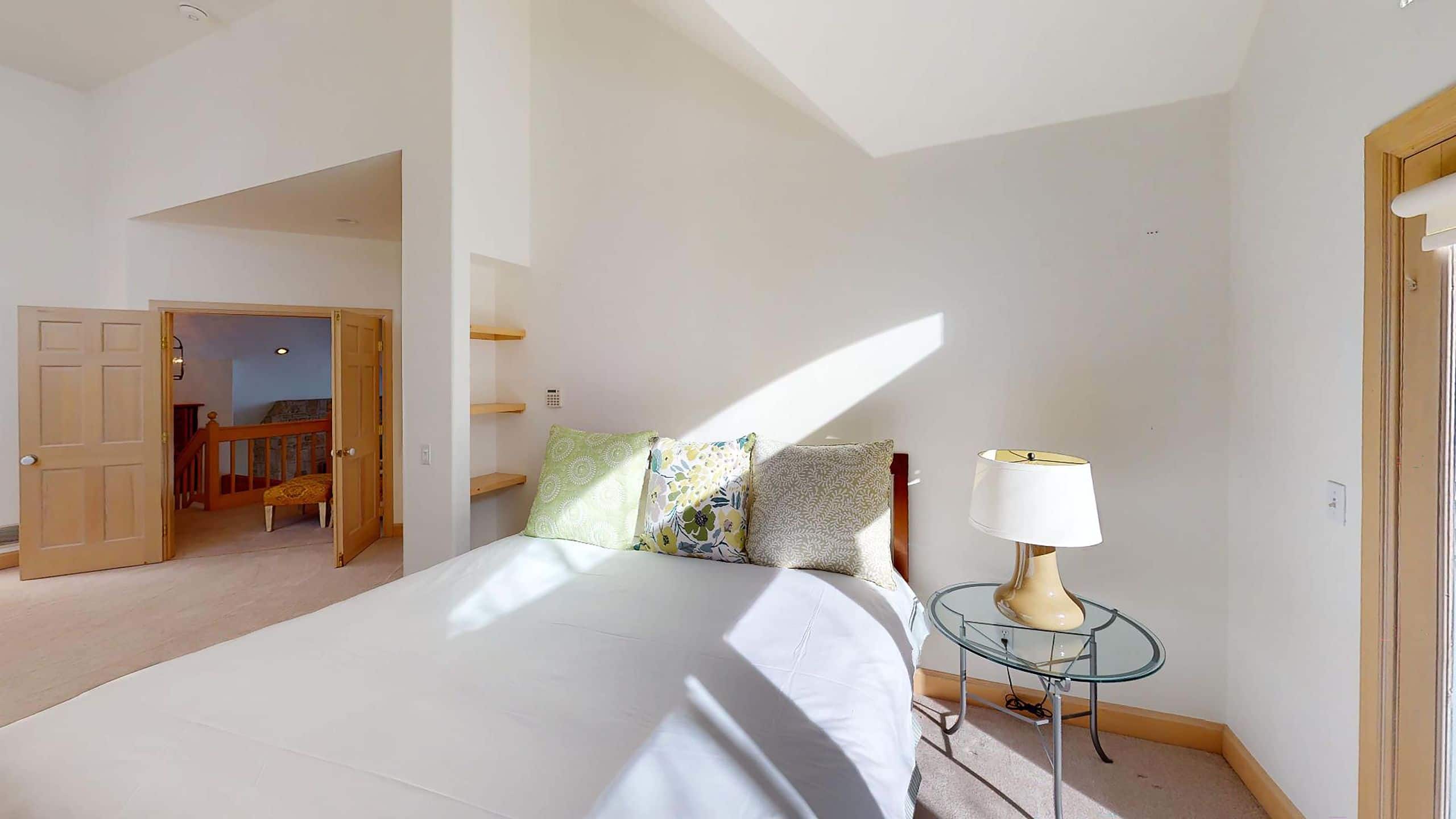 10 de 14 Vail Residences at Cascade Village Residence Bedroom