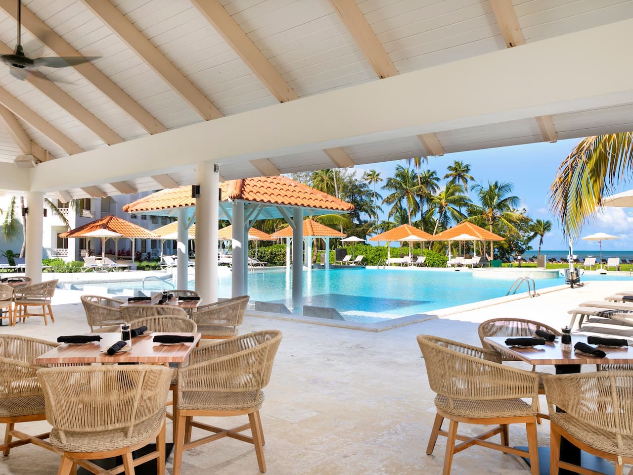 La Mina Restaurant Poolside