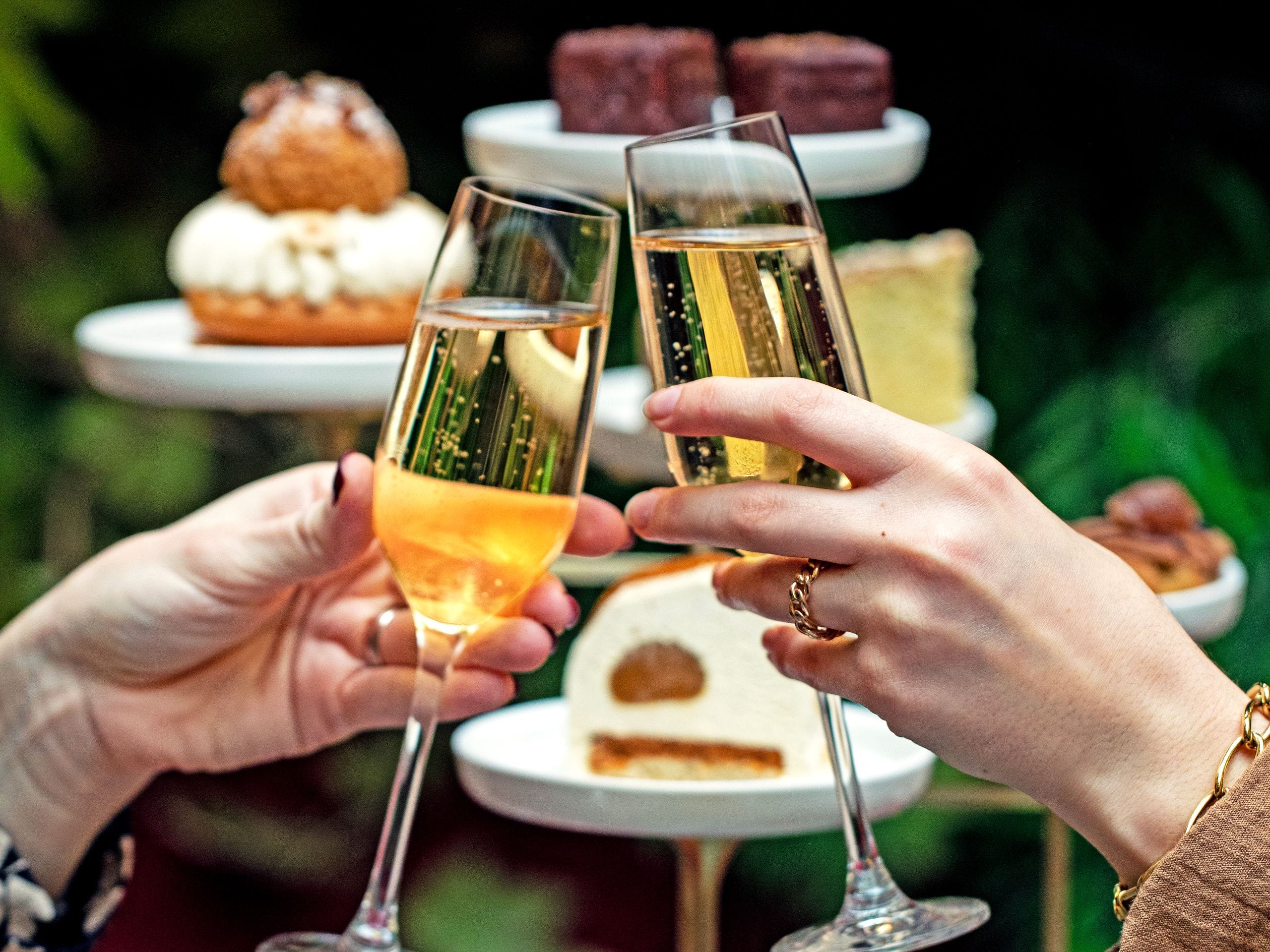 Hôtel du Louvre - Erleben Sie die Eleganz der Festtage mit exklusiven Weihnachts- und Silvesterdinnern.